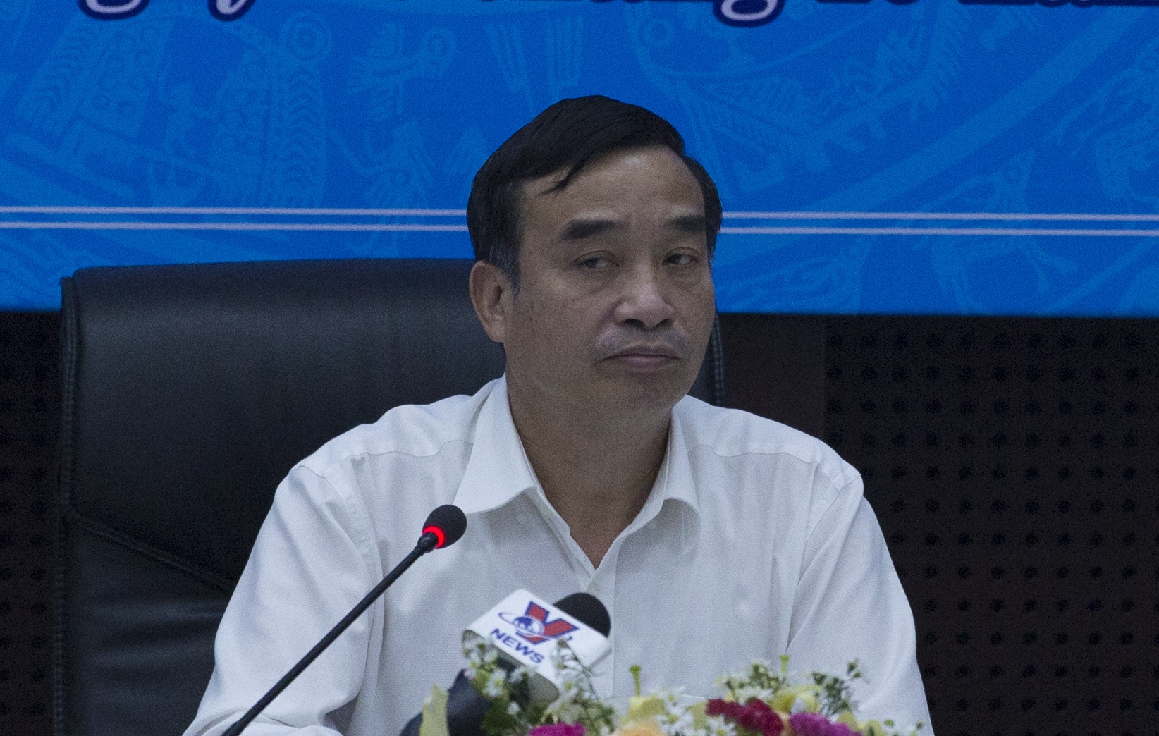 Ong Le Trung Chinh chia se ve viec UBND Da Nang bi kien hinh anh