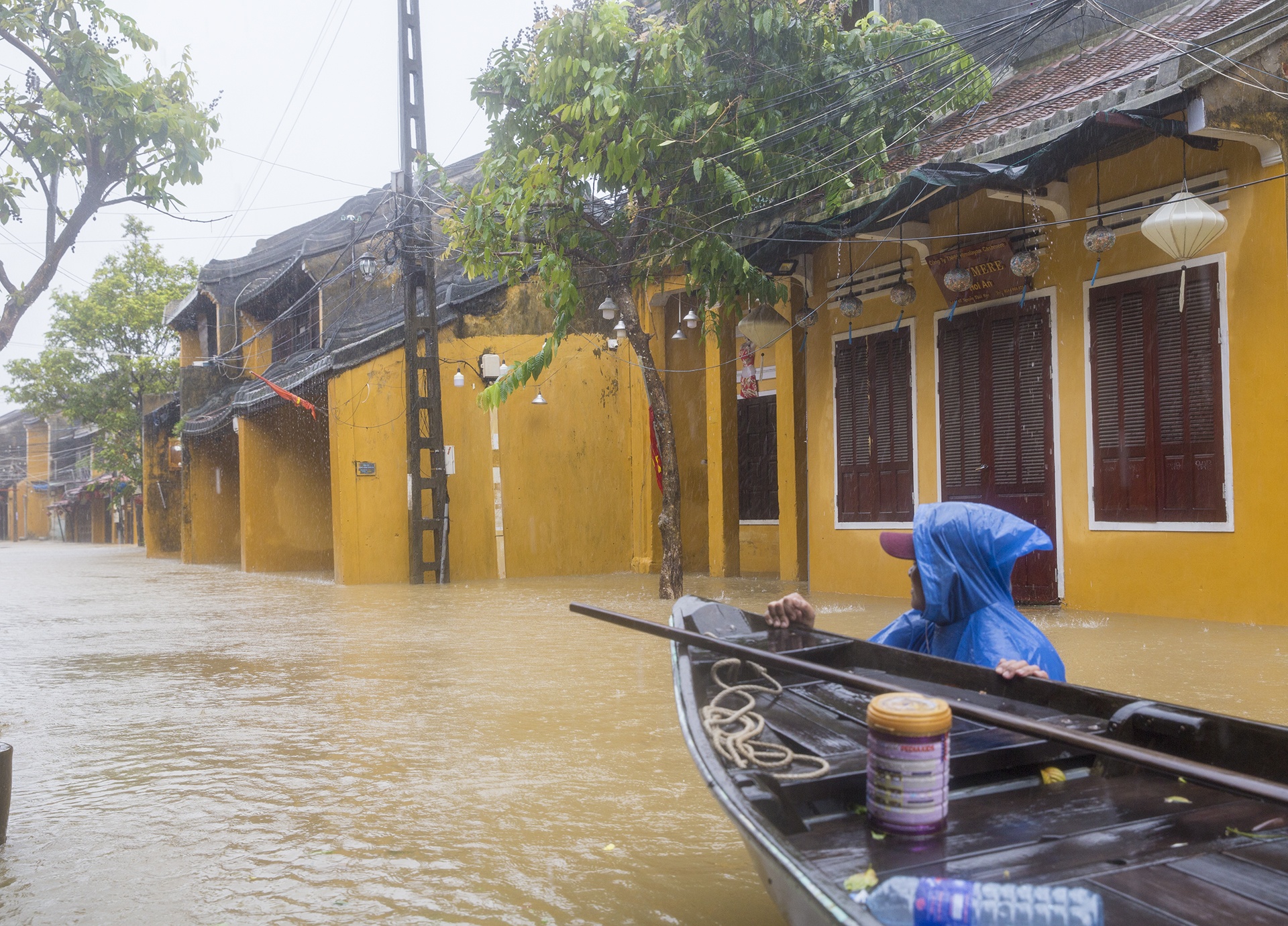 Hoi An ngap sau do mua lon anh 1