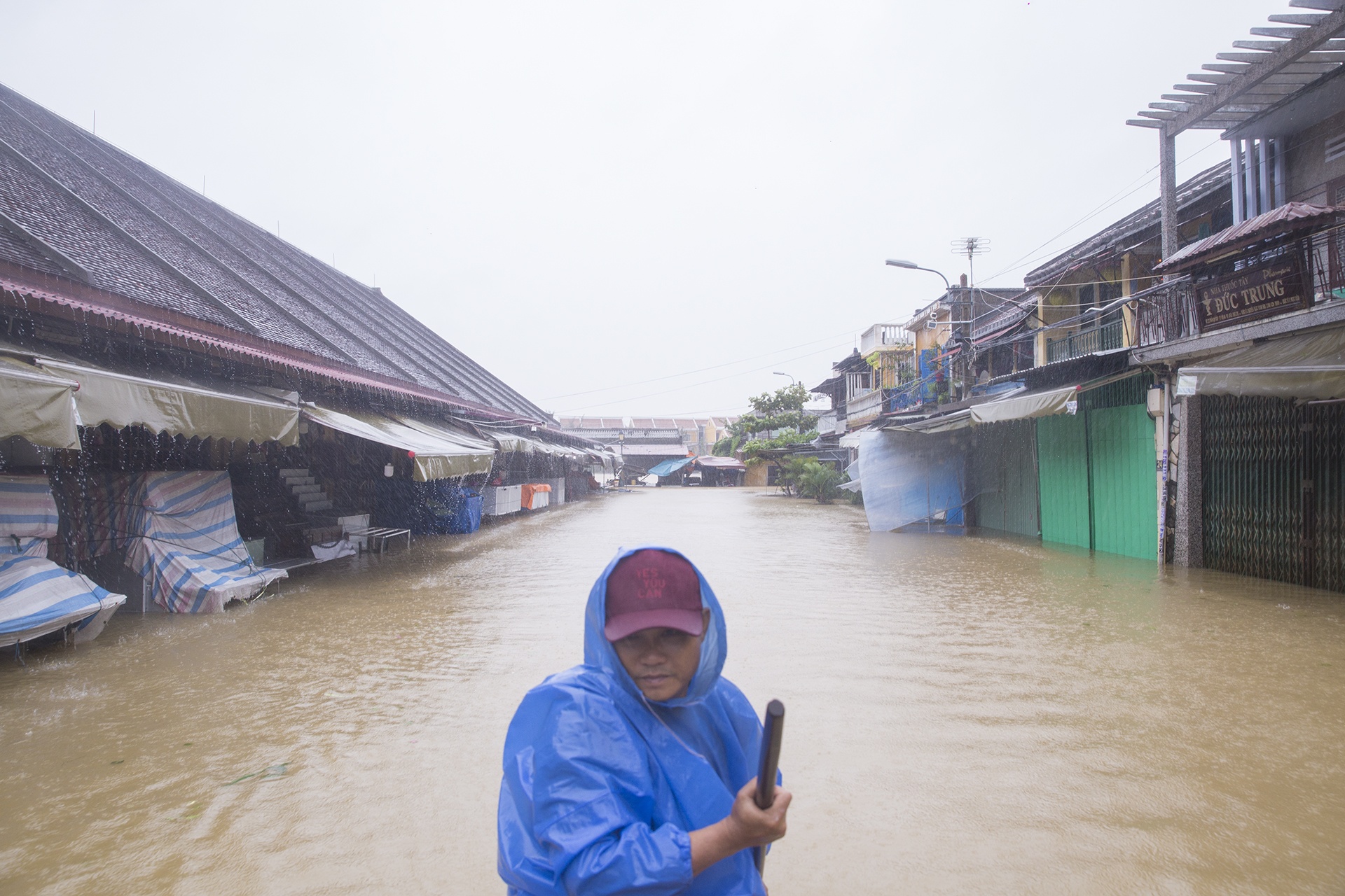Pho co Hoi An chim trong bien nuoc anh 7