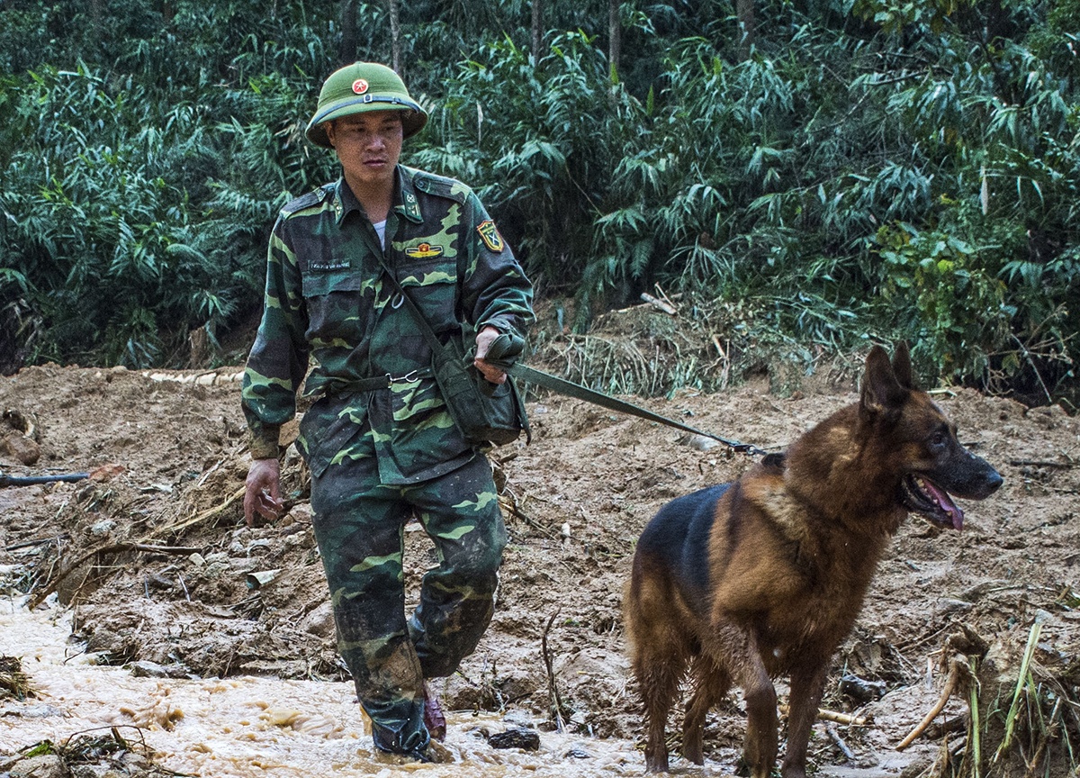 Mua lon, tam dung tim kiem nguoi mat tich o Rao Trang 3 hinh anh