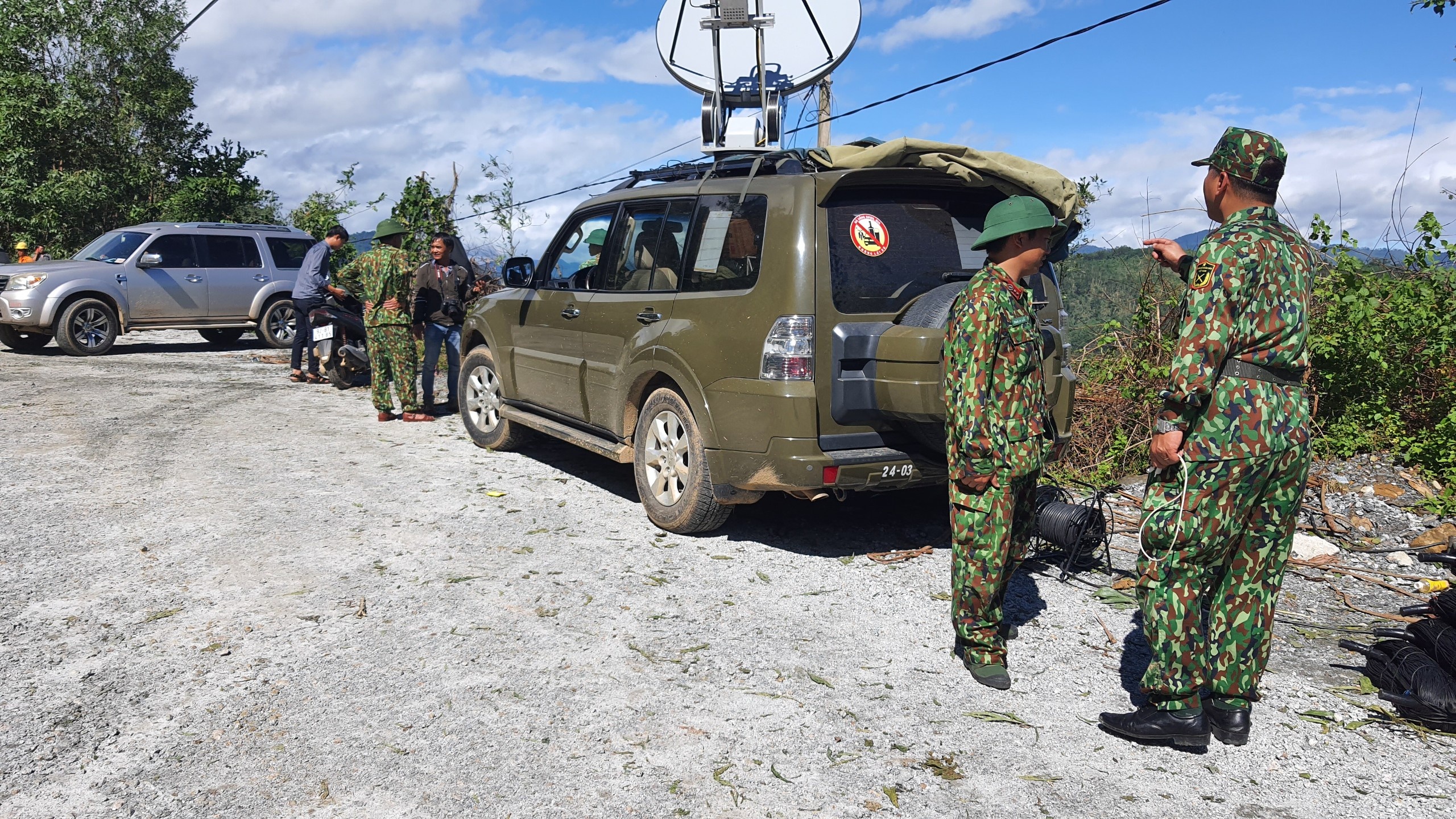 Bi thu xa Tra Leng mat tich trong vu sat lo o Quang Nam anh 2