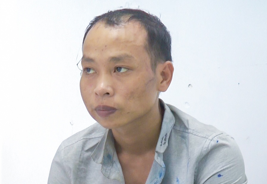 Khoi to 2 ten trom chong doi canh sat hinh anh