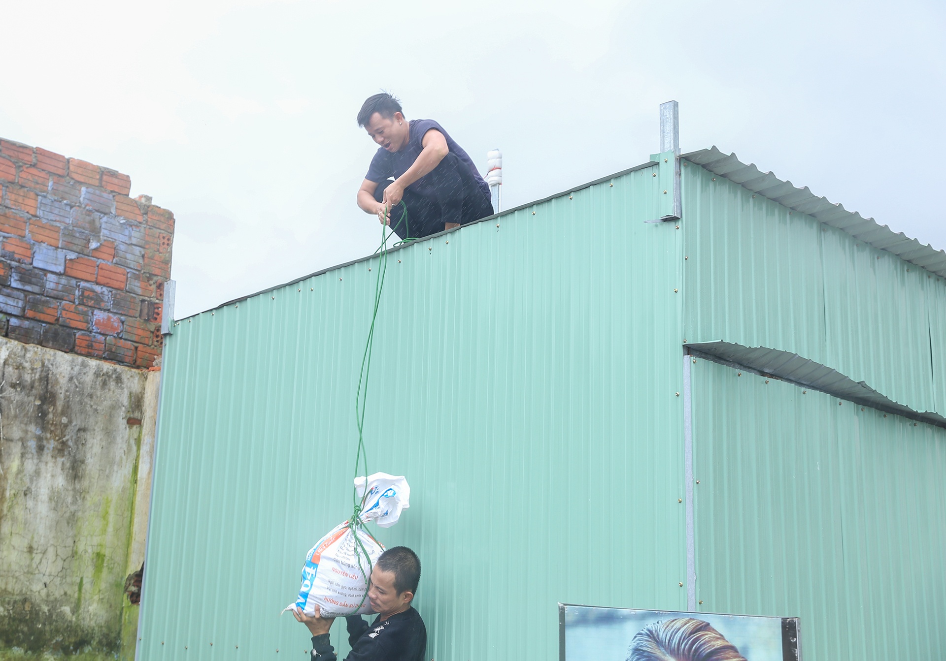 Dan Da Nang ung pho bao so 13 anh 4