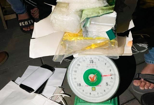 Van chuyen hon 3,5 kg ma tuy tu Thanh Hoa vao Da Nang hinh anh