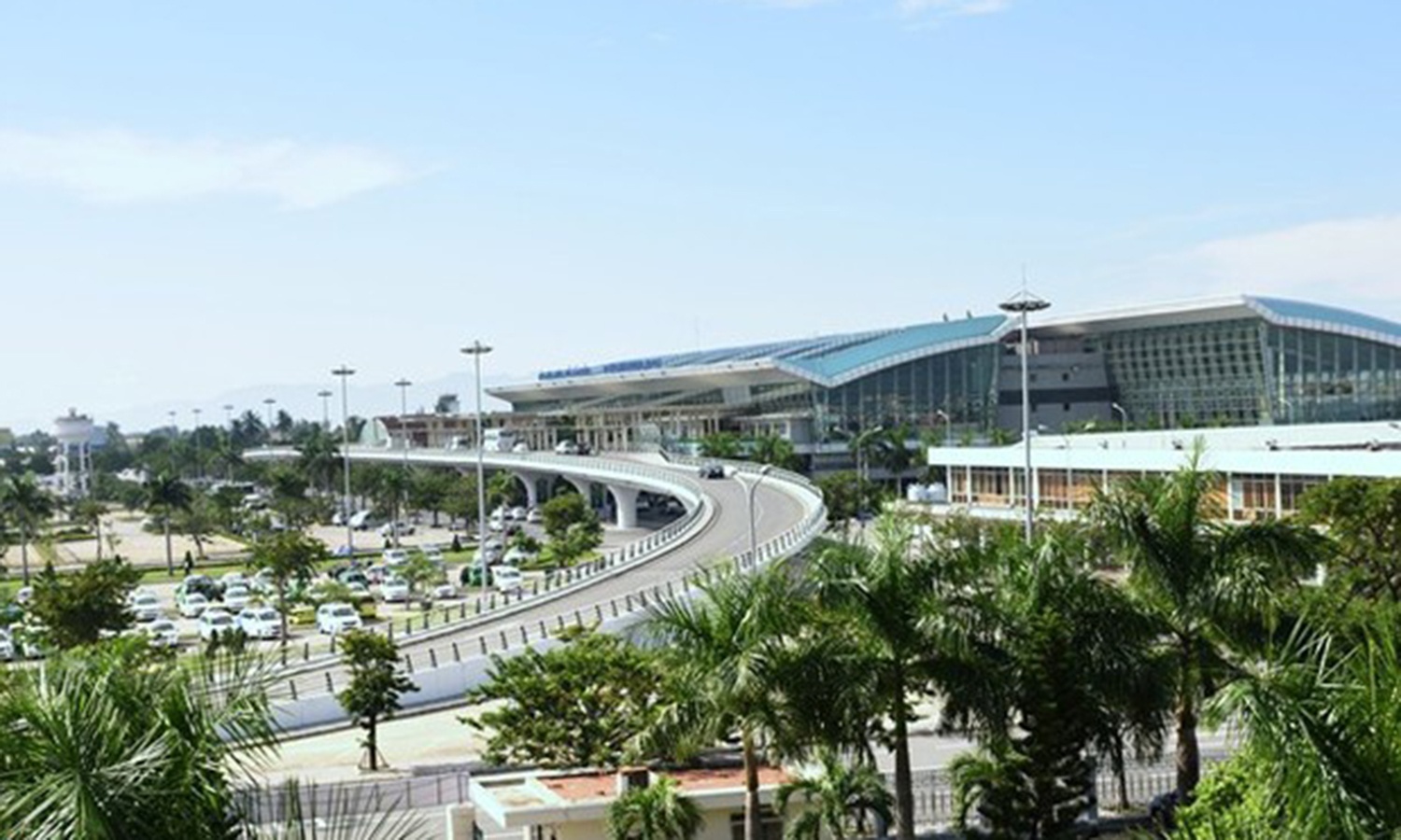 De xuat duy tri san bay Da Nang la cang hang khong quoc te hinh anh