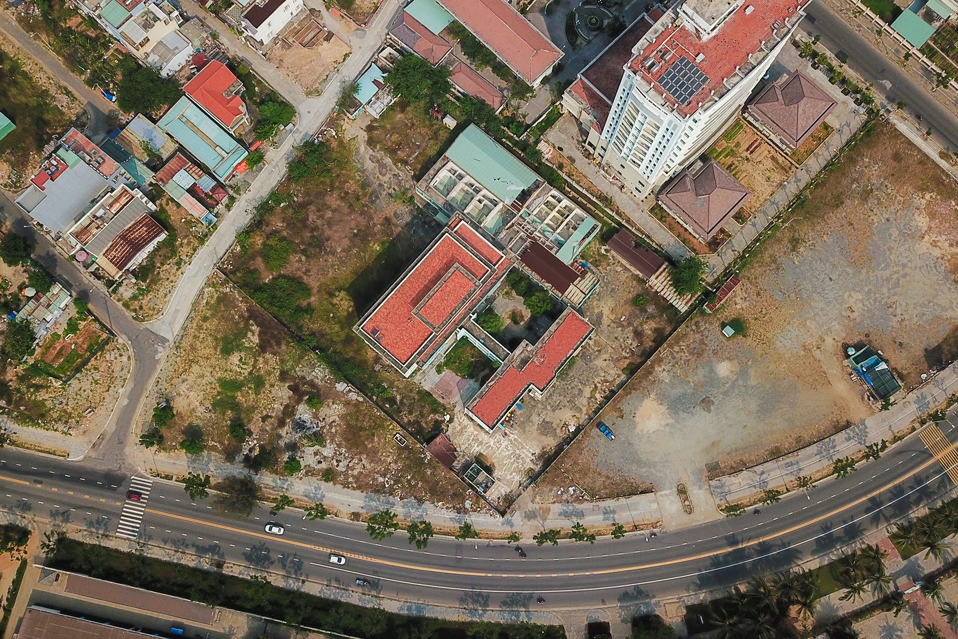 Benh vien bo hoang o Da Nang anh 7