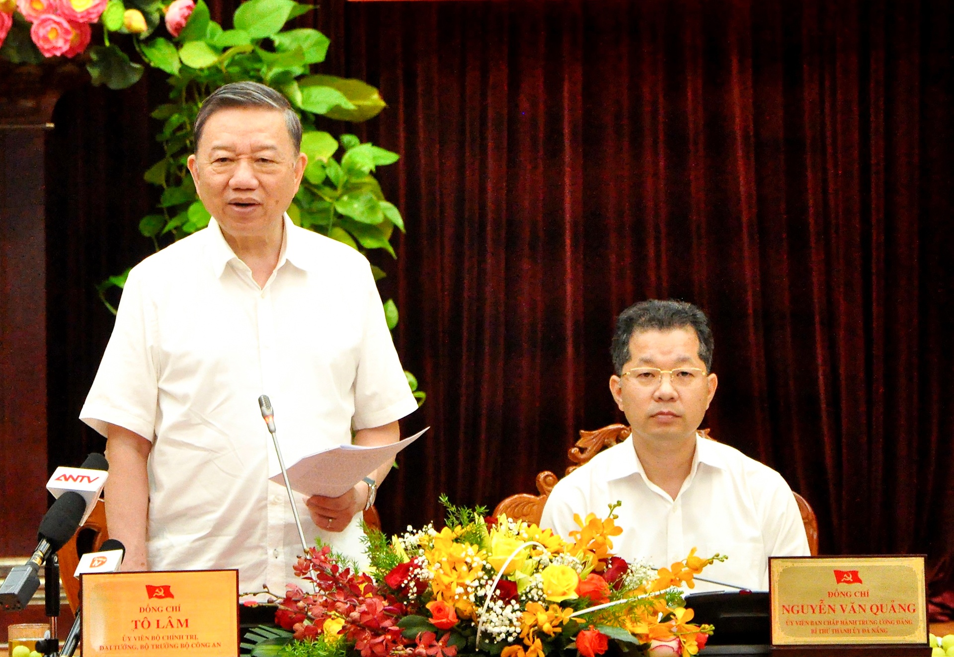 Bo truong To Lam kiem tra cong tac chuan bi bau cu o Da Nang anh 1