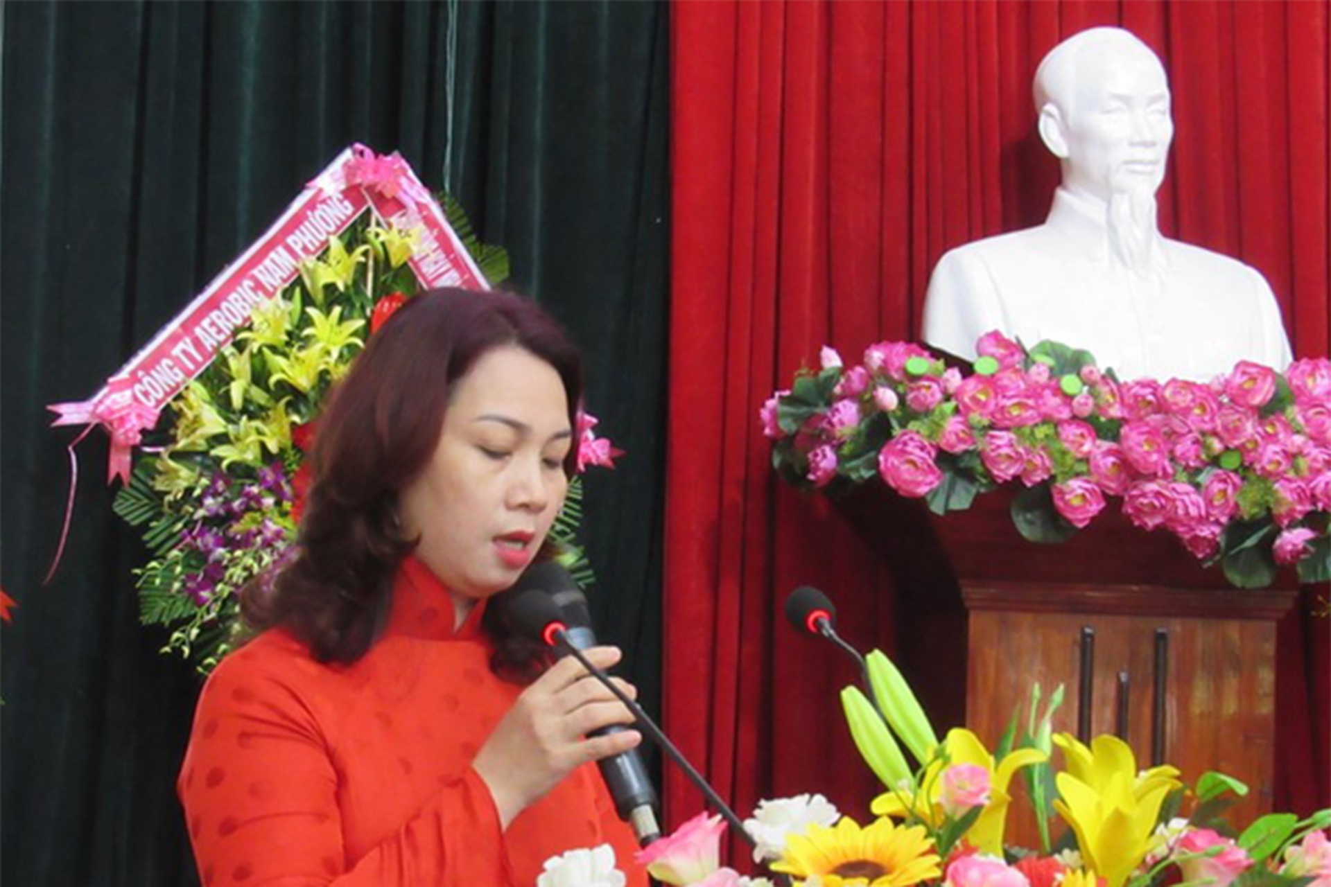 Truong phong giao duc o Da Nang bi ky luat hinh anh