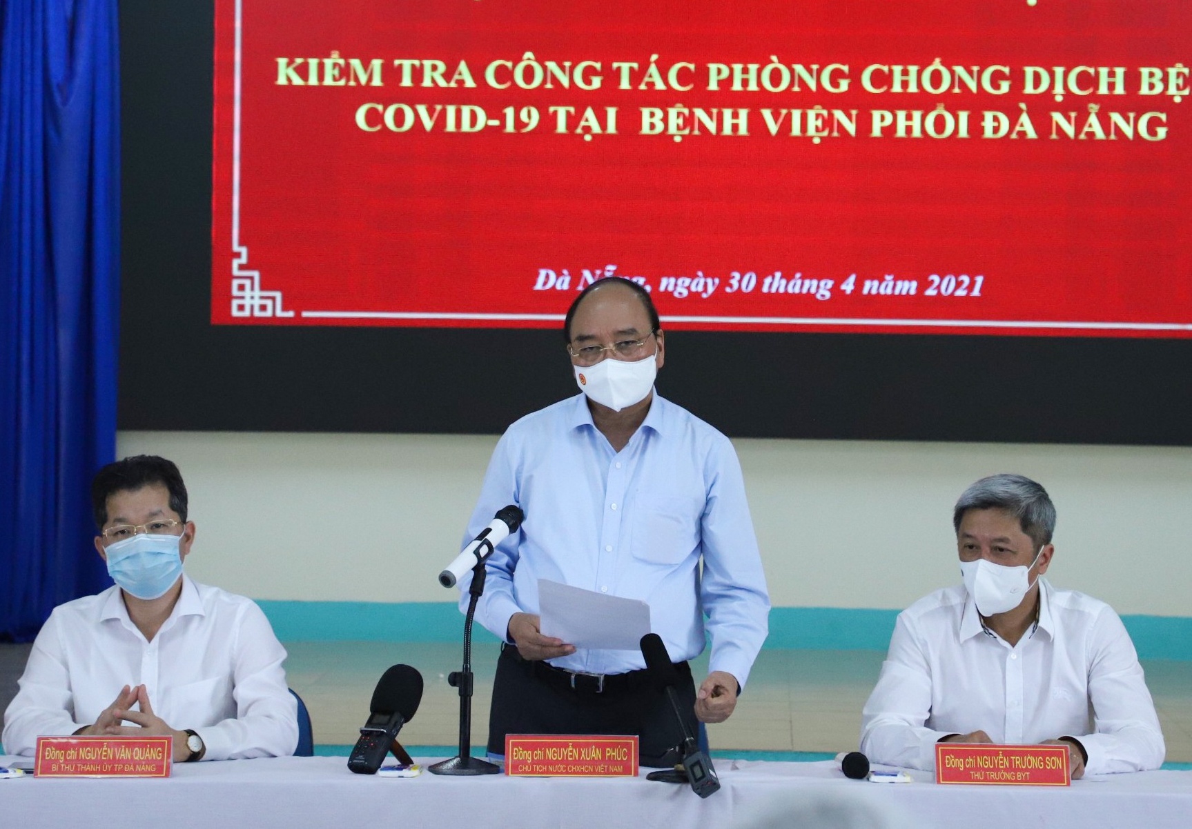 Chu tich nuoc kiem tra cong tac phong,  chong dich Covid-19 tai Da Nang anh 1