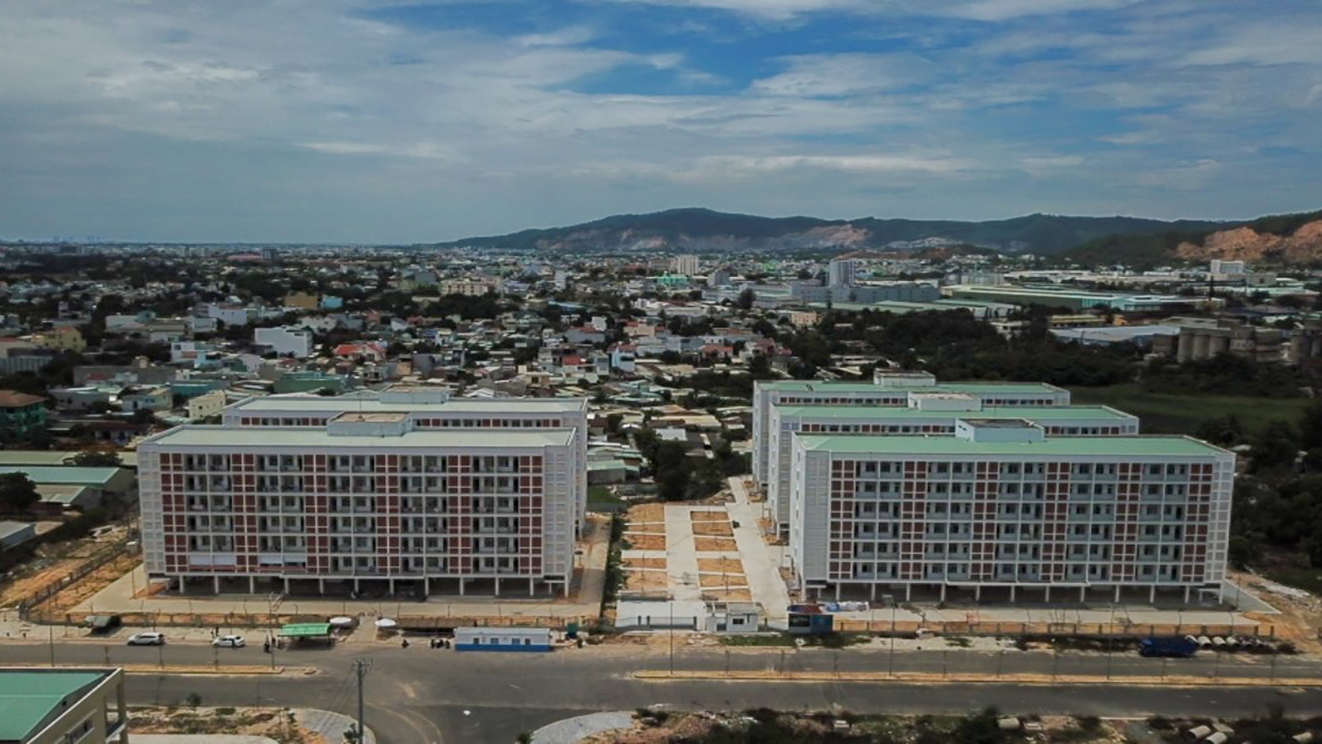 Mo nhac lo trong khu cach ly anh 1