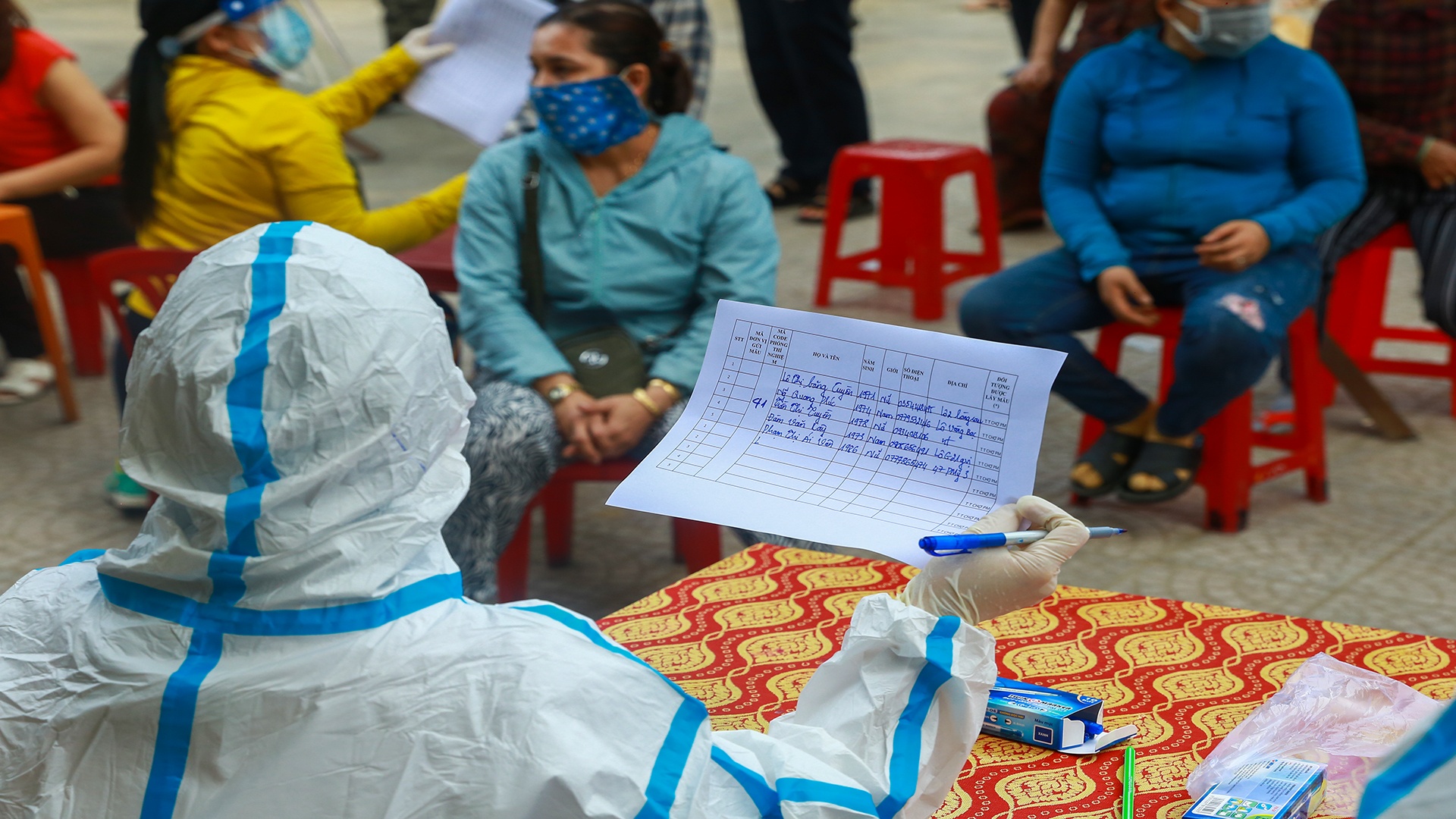 Hon 400 tieu thuong o Da Nang am tinh voi nCoV hinh anh