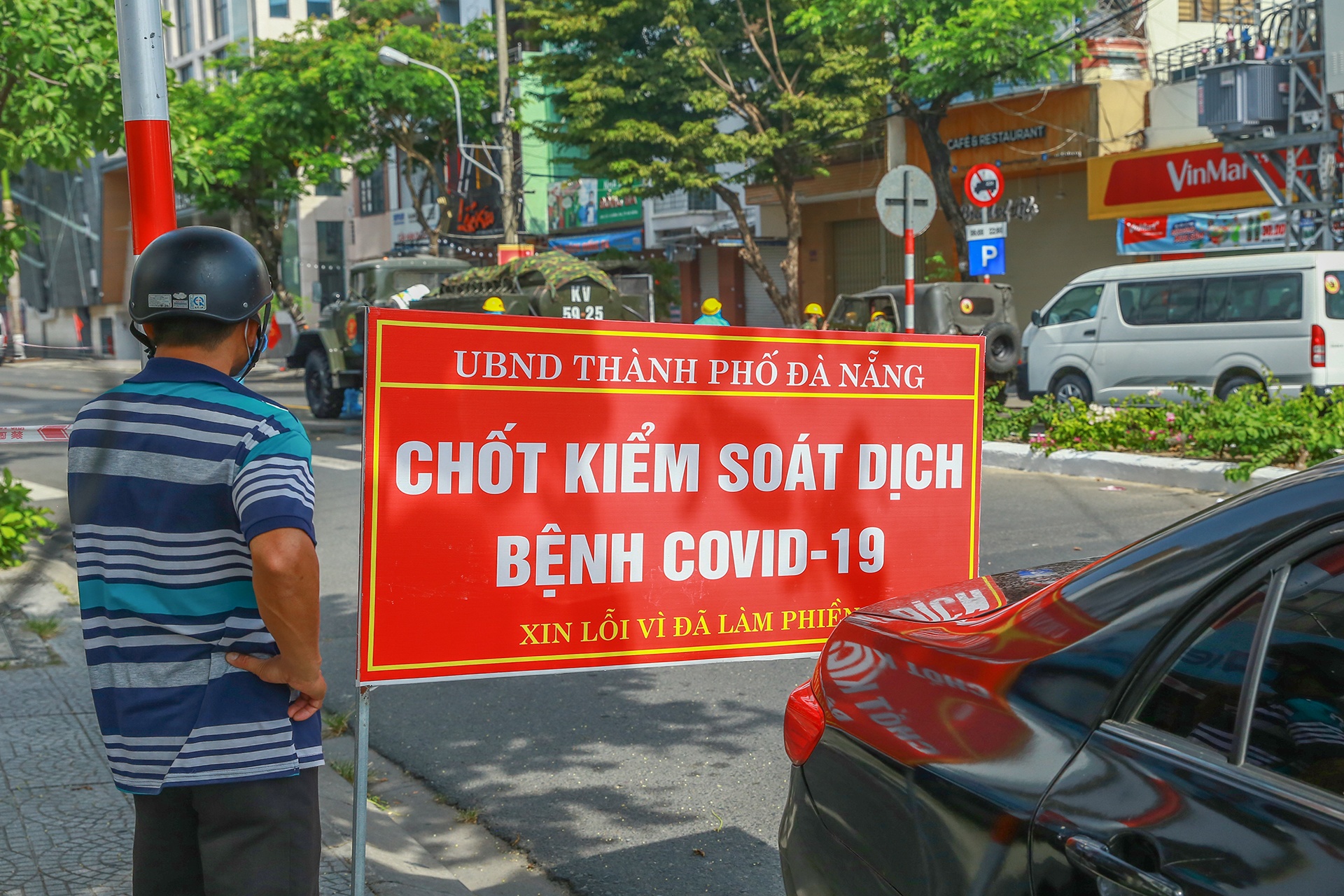 Da Nang phong toa khu cho gan bar New Phuong Dong hinh anh
