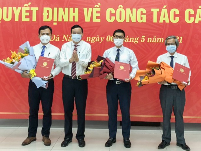 Ong Phung Phu Phong lam giam doc So Xay dung anh 1