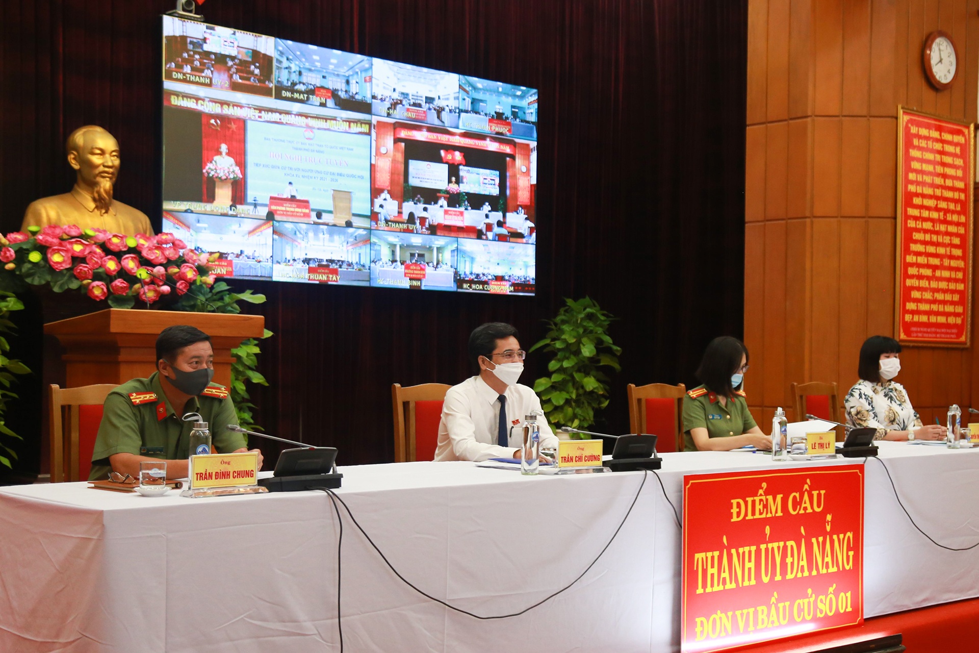 Ong Vo Van Thuong tiep xuc cu tri Da Nang anh 1