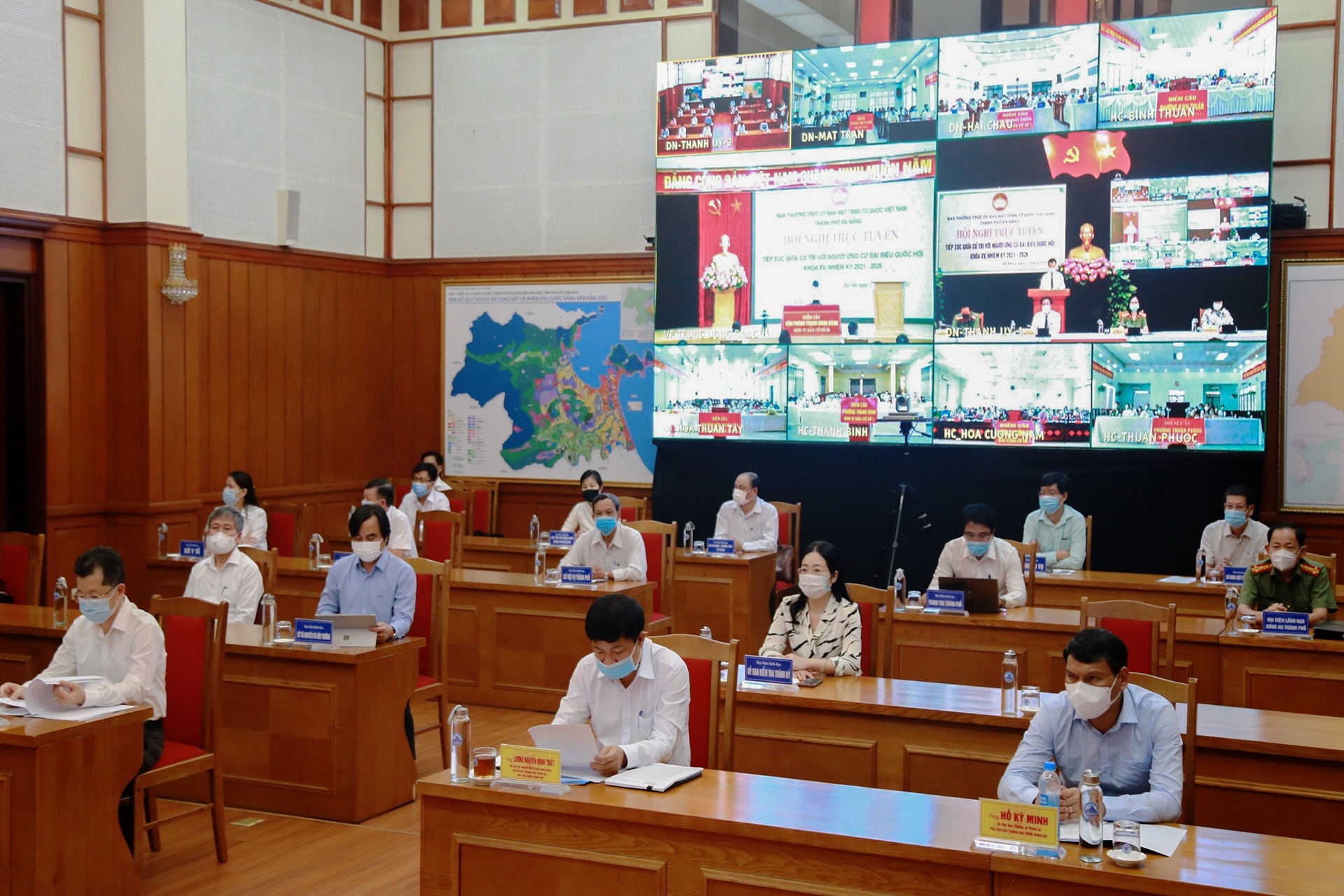 Ong Vo Van Thuong tiep xuc cu tri Da Nang anh 2