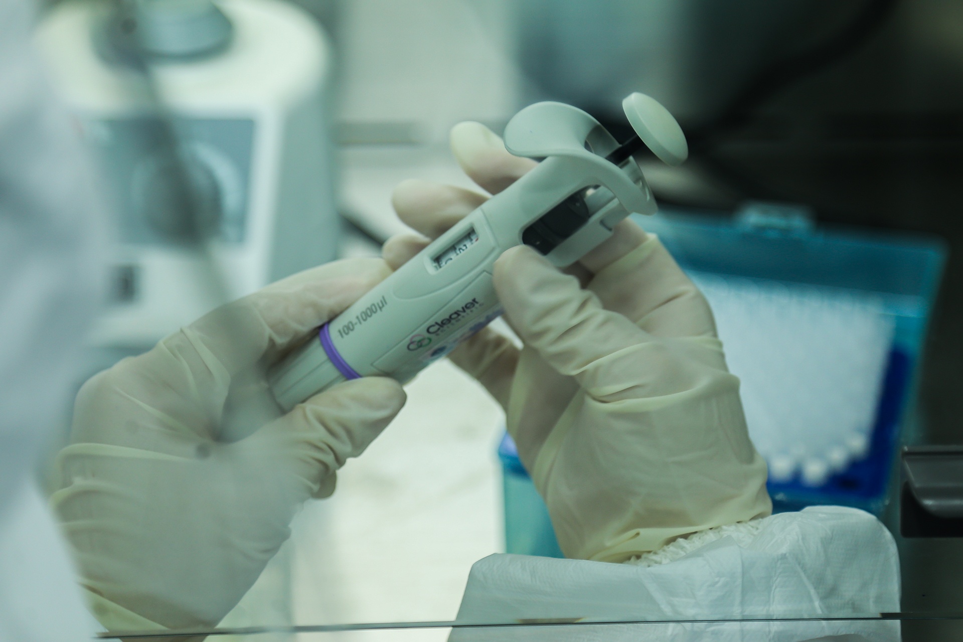 Da Nang xet nghiem cho hang chuc nguoi co nguy co nhiem SARS-CoV-2 anh 9