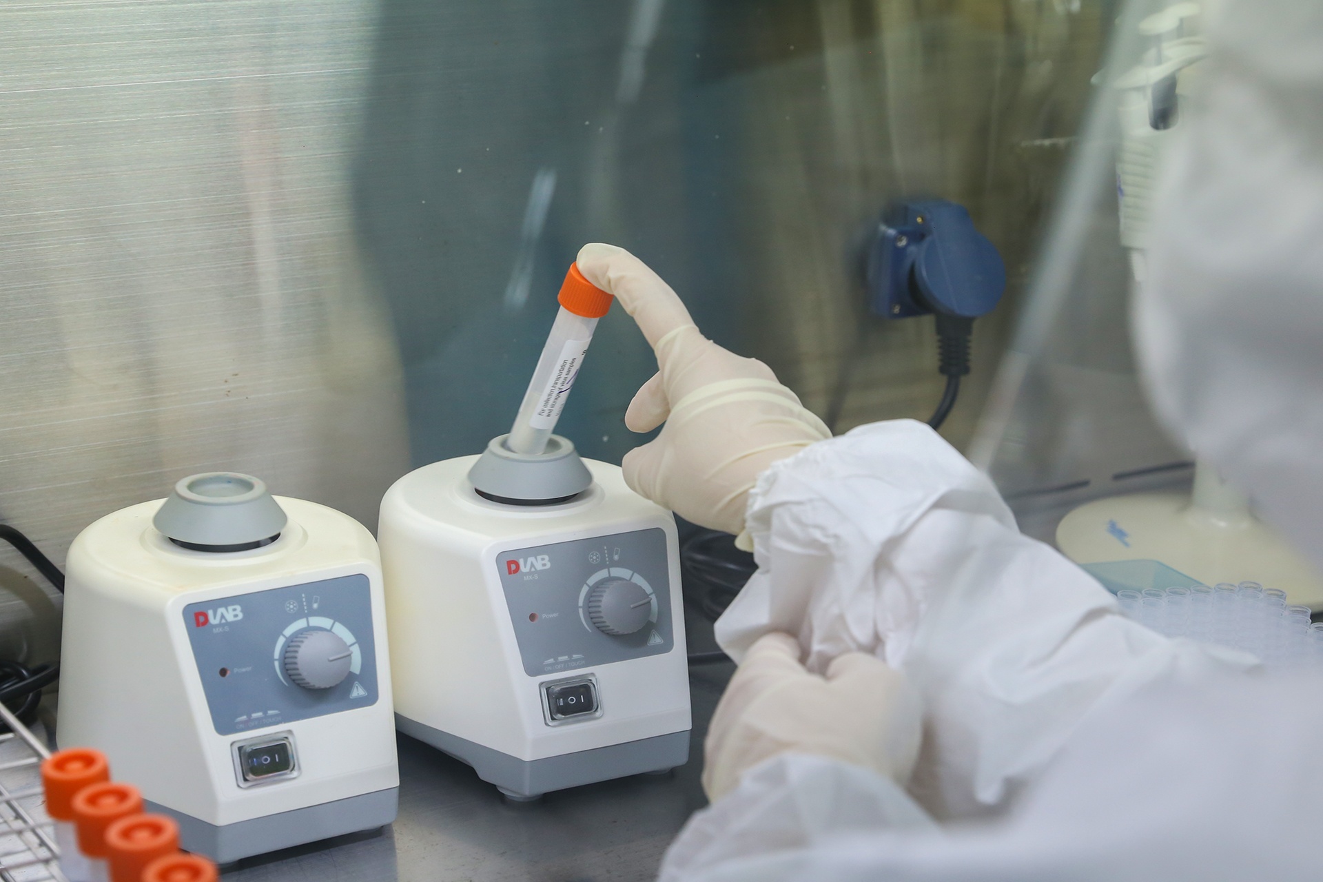 Da Nang xet nghiem dich Covid-19 cho dan anh 9