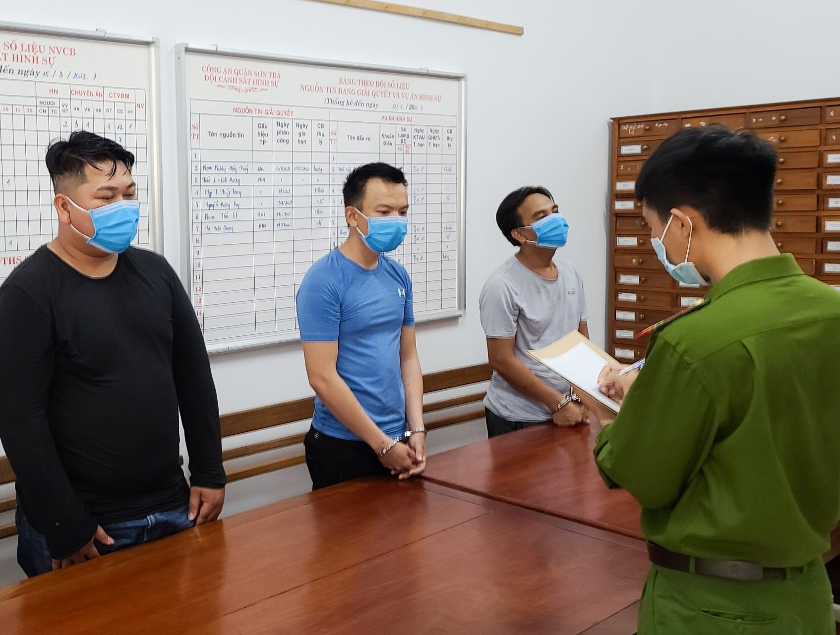 Nhom giang ho o cang ca Tho Quang sa luoi hinh anh