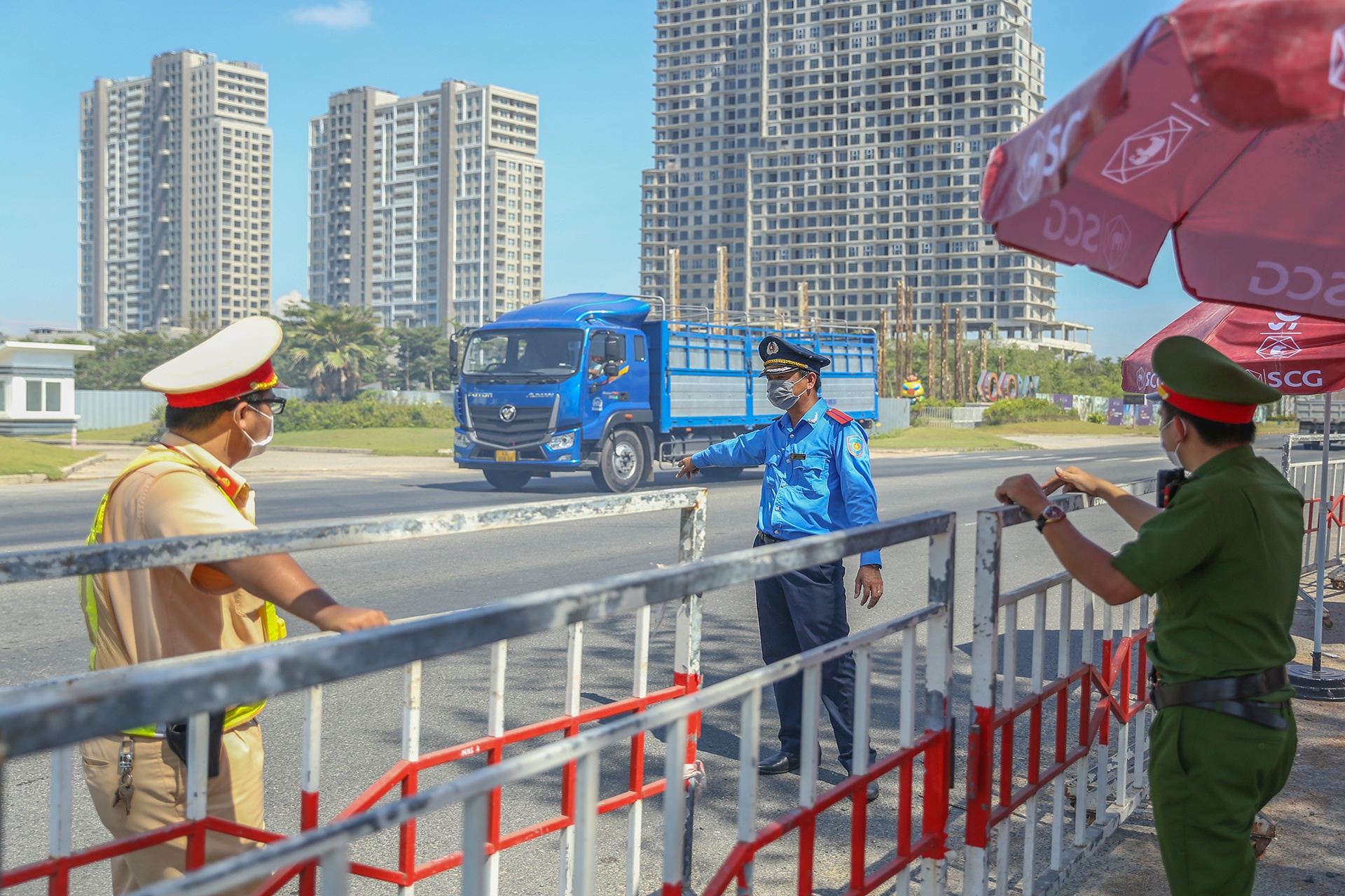 Bi thu Da Nang kiem tra cong tac phong chich anh 6