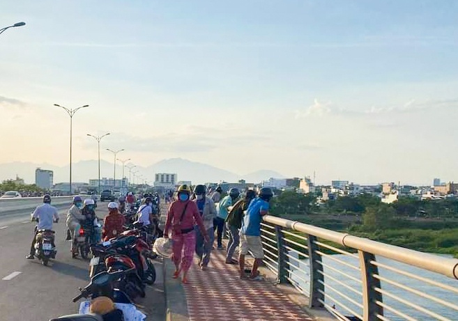 Nam sinh lop 9 o Da Nang mat tich khi di tam song cung ban anh 1