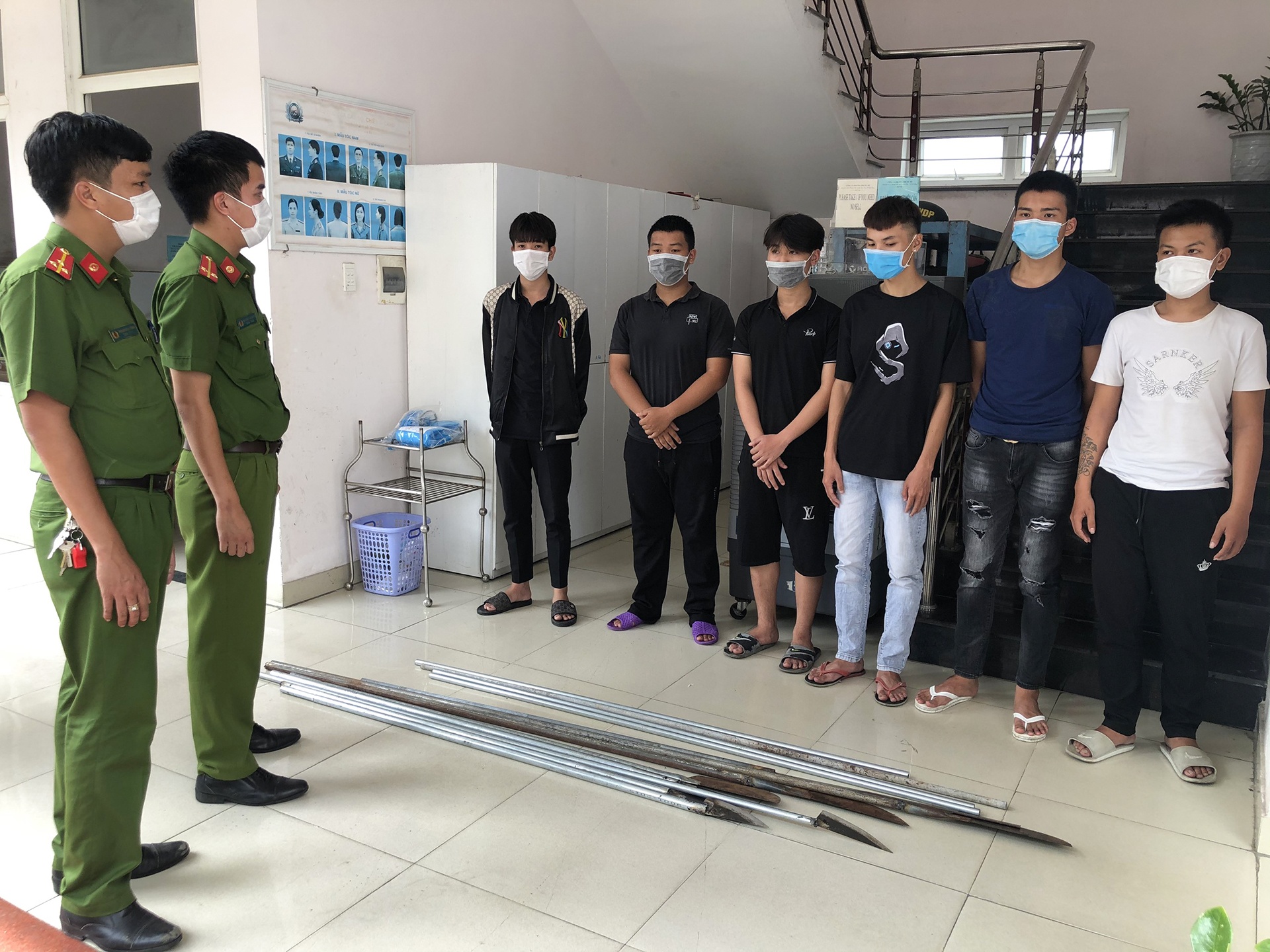 Nhom thanh nien o Da Nang hon chien anh 1