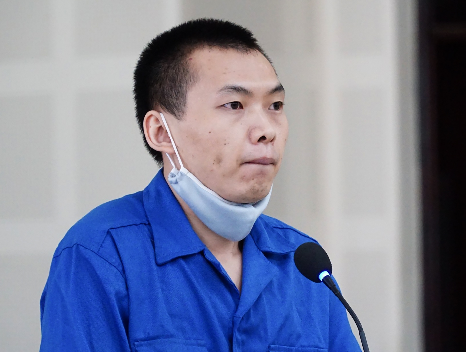 Nguoi Trung Quoc siet co giet dong huong nem xac xuong song anh 1