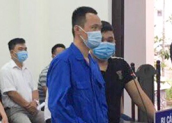 Chong doi luc luong kiem soat dich, tai xe linh 18 thang tu hinh anh
