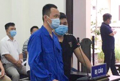Tài xế chống đối lực lượng kiểm soát dịch ảnh 1 Tai xe chong doi luc luong kiem soat dich anh 1