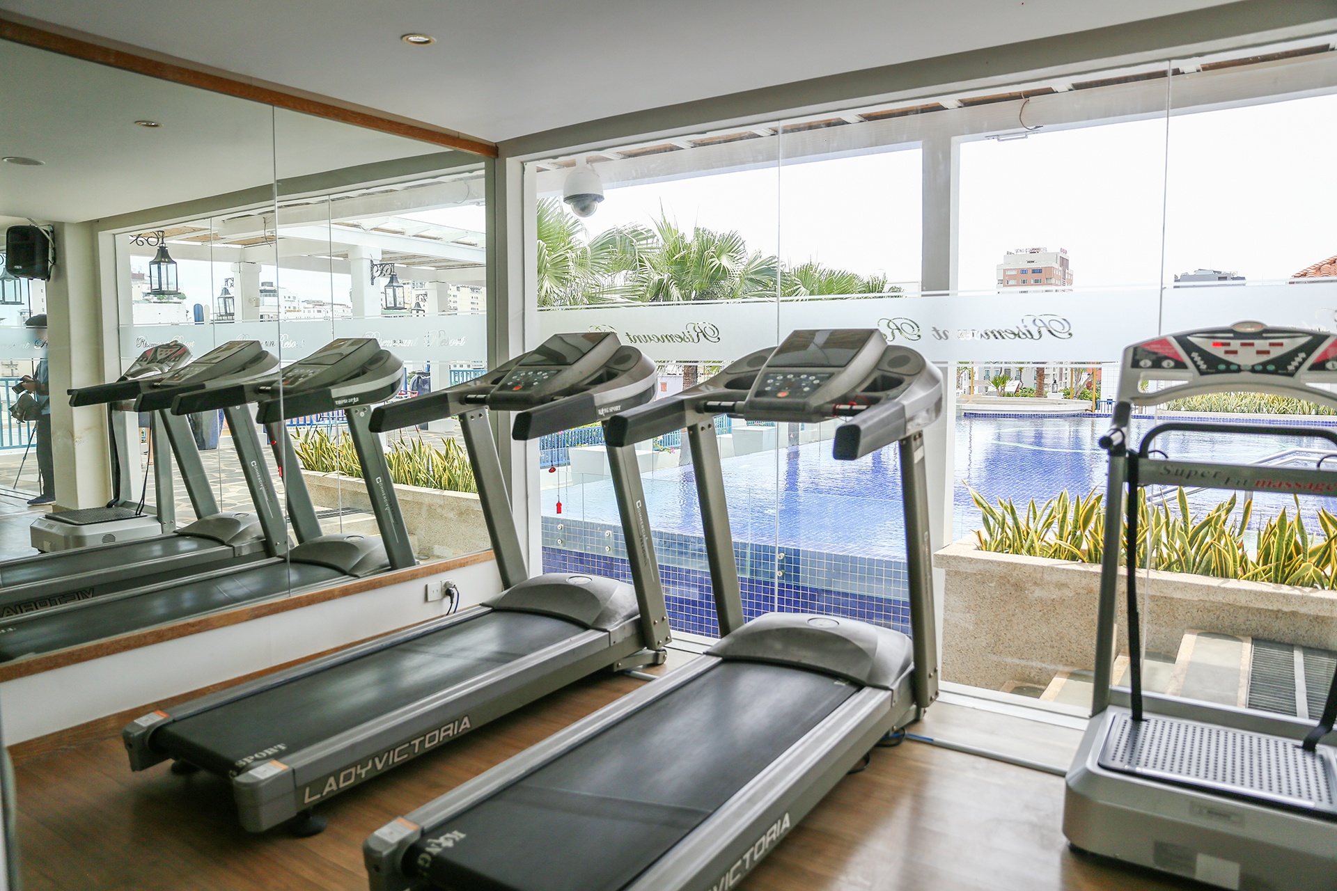 Nguoi Da Nang ve tu vung dich duoc cach ly o khach san 5 sao anh 12