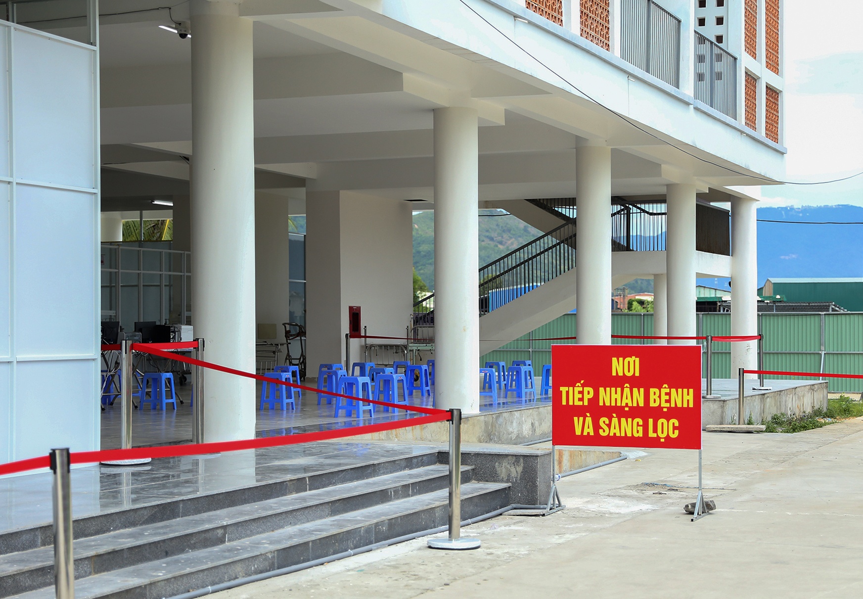 Benh vien da chien phia Tay Da Nang anh 13