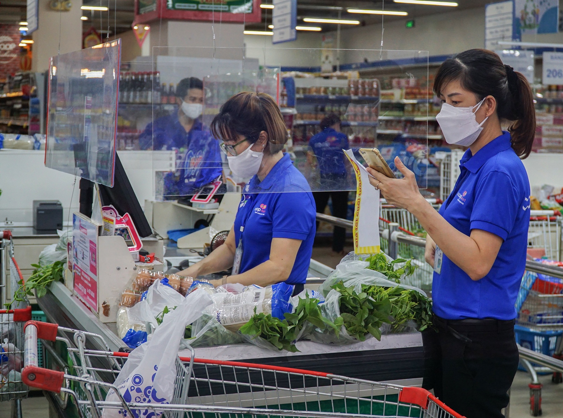 Nguoi Da Nang o yen trong nha de phong chong dich anh 3