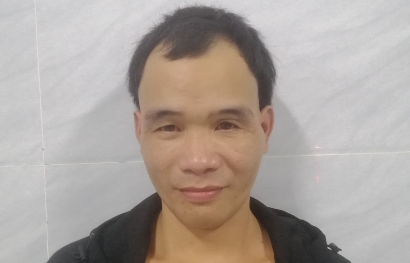 Tam giu nguoi tong do barie o chot kiem dich, tan cong canh sat hinh anh