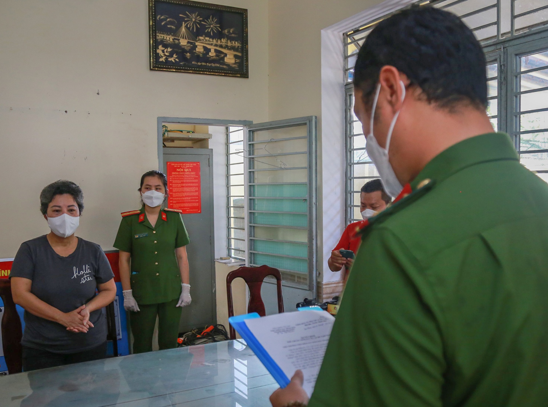 Giả chữ ký chủ tịch phường để bán đất cho Việt kiều ảnh 1 Gia chu ky chu tich phuong de ban dat cho Viet kieu anh 1