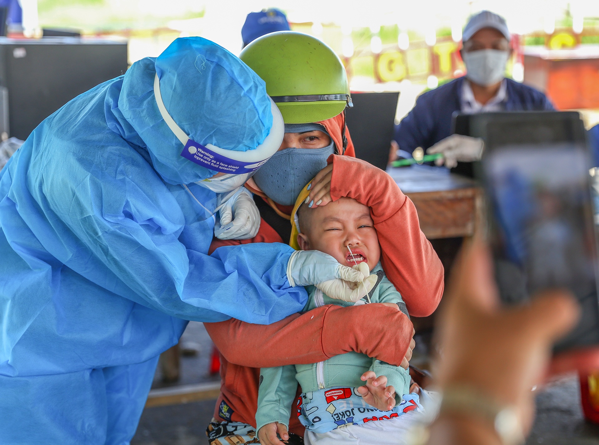 Da Nang don hoc sinh tro ve anh 6