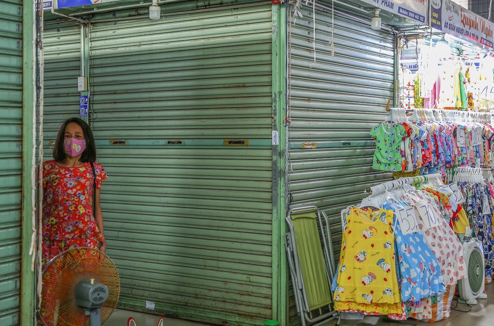 Cho o Da Nang e am sau 2 ngay hoat dong tro lai hinh anh