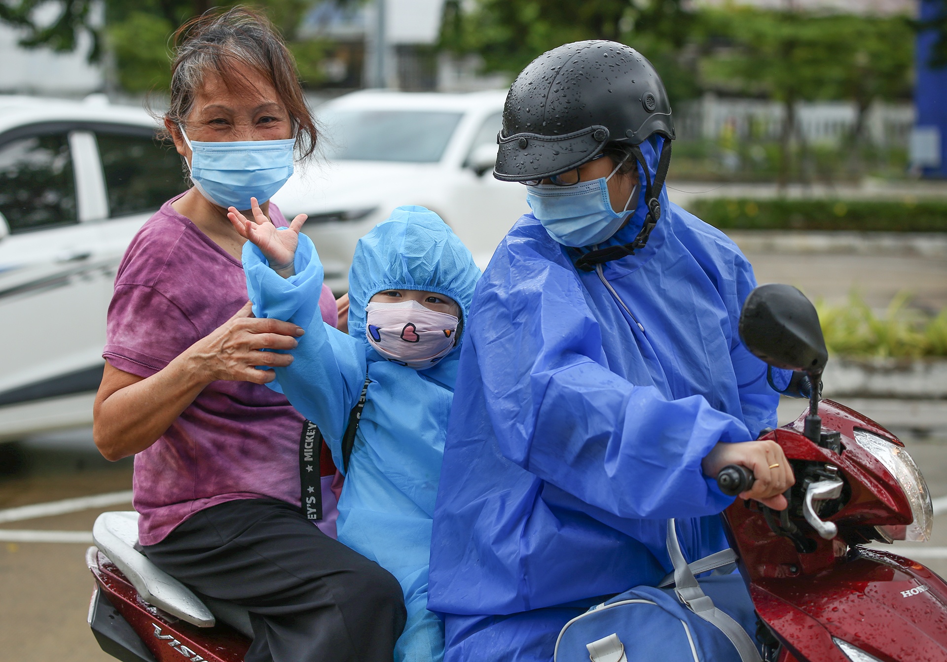 Da Nang don cong dan tu TP.HCM tro ve anh 9