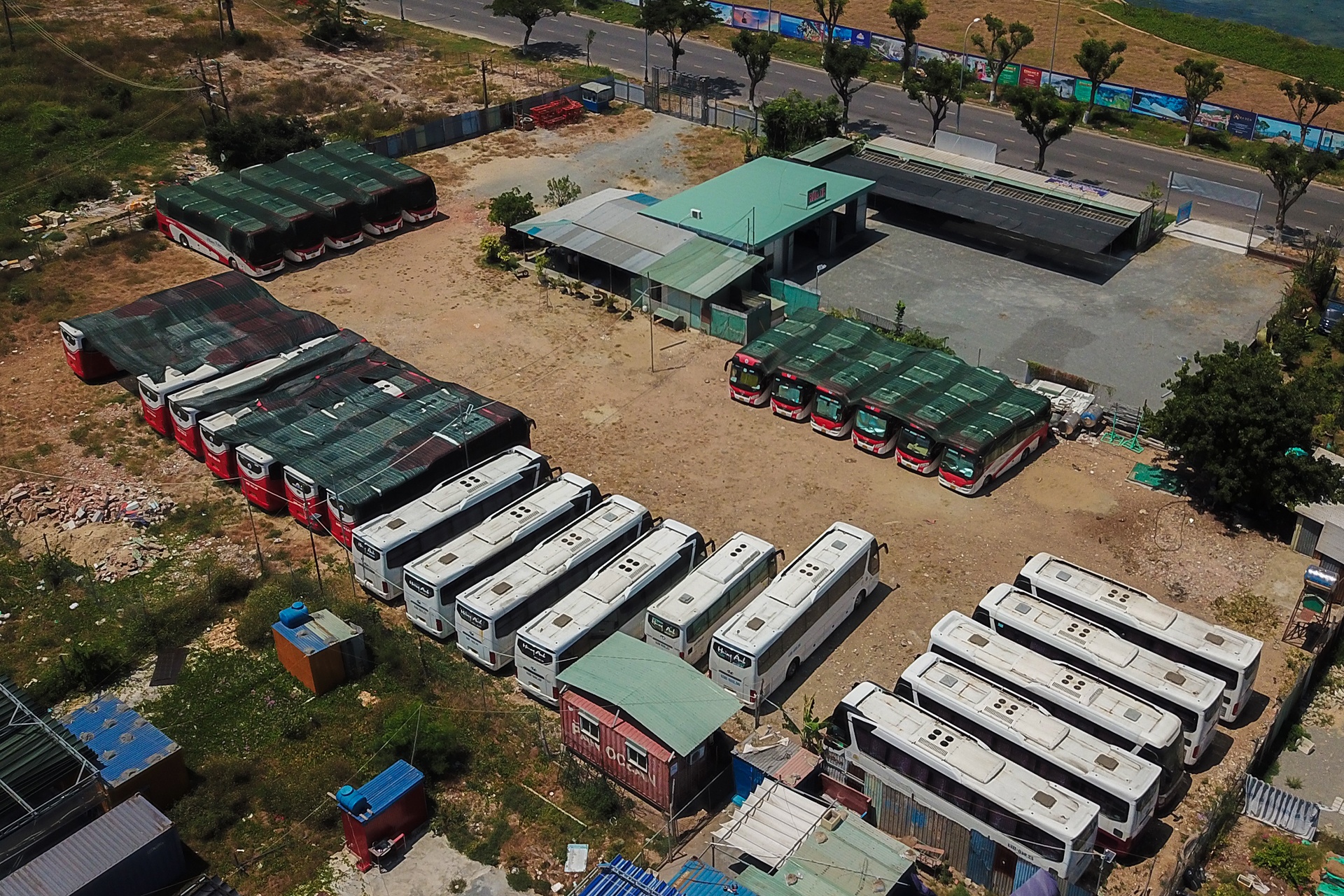 Ben xe o Da Nang vang tanh trong ngay dau hoat dong anh 9