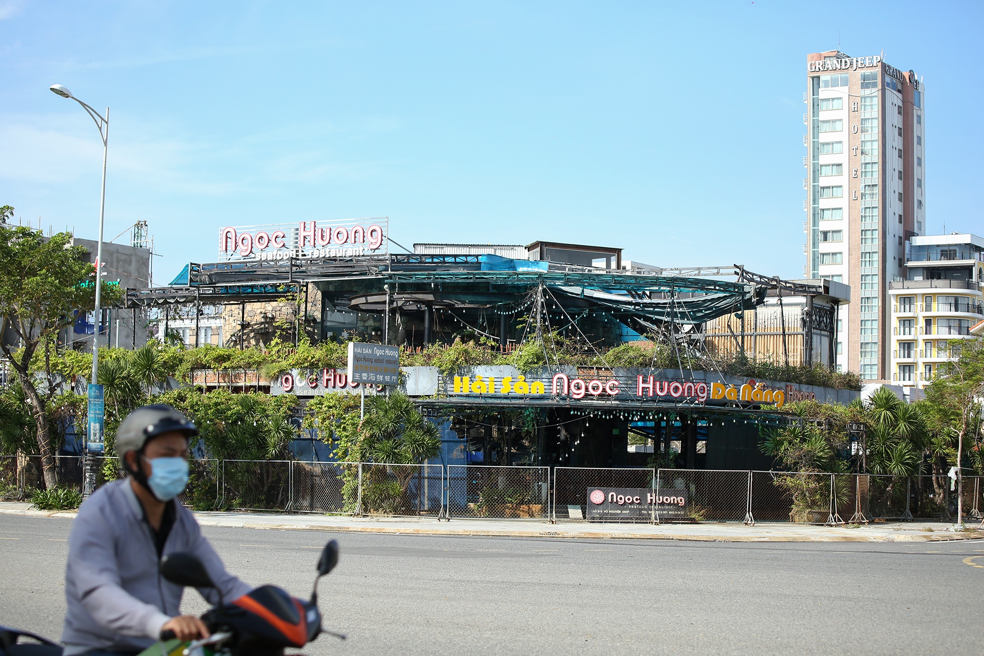 Nha hang,  quan xa o Da Nang hoat dong tro lai anh 1