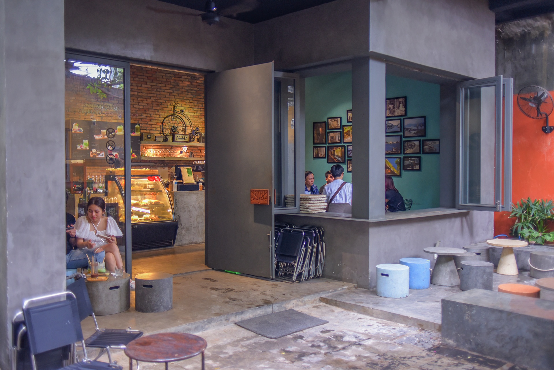 Quan ca phe o Da Nang dong khach anh 1