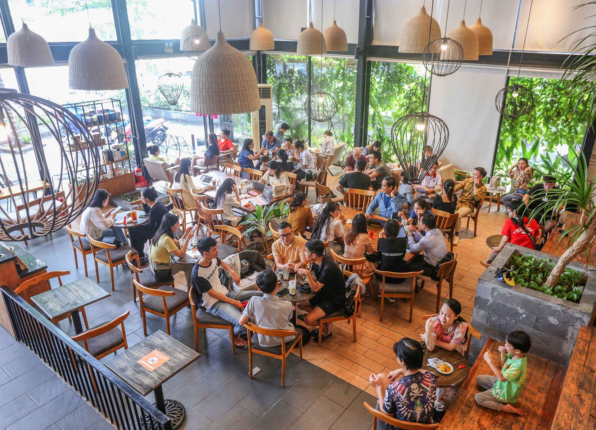 Quan ca phe o Da Nang dong khach anh 4