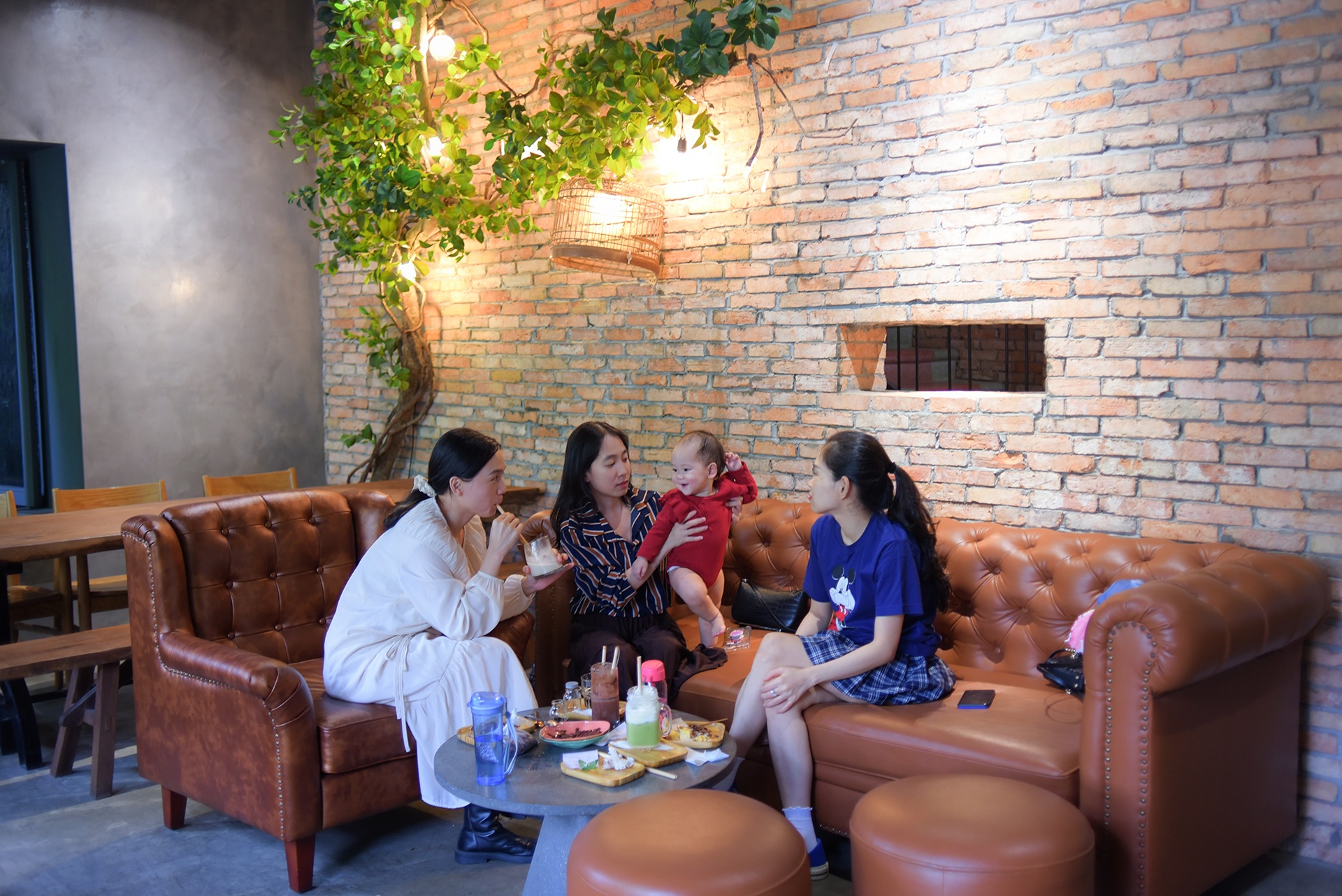 Quan ca phe o Da Nang dong khach anh 5