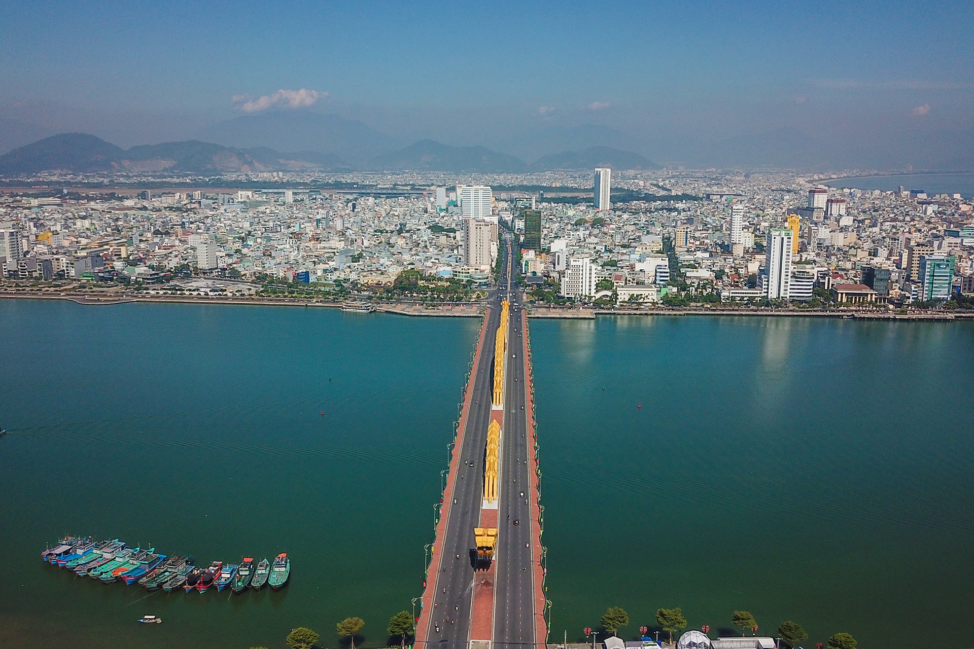 Doanh nghiep du lich keu kho vi cac dia phuong moi noi mot kieu anh 1