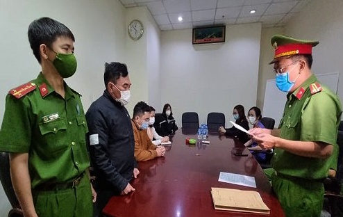 Bắt Tổng giám đốc Công ty CP đầu tư phát triển nhà Đà Nẵng ảnh 1 Bat Tong giam doc Cong ty CP dau tu phat trien nha Da Nang anh 1