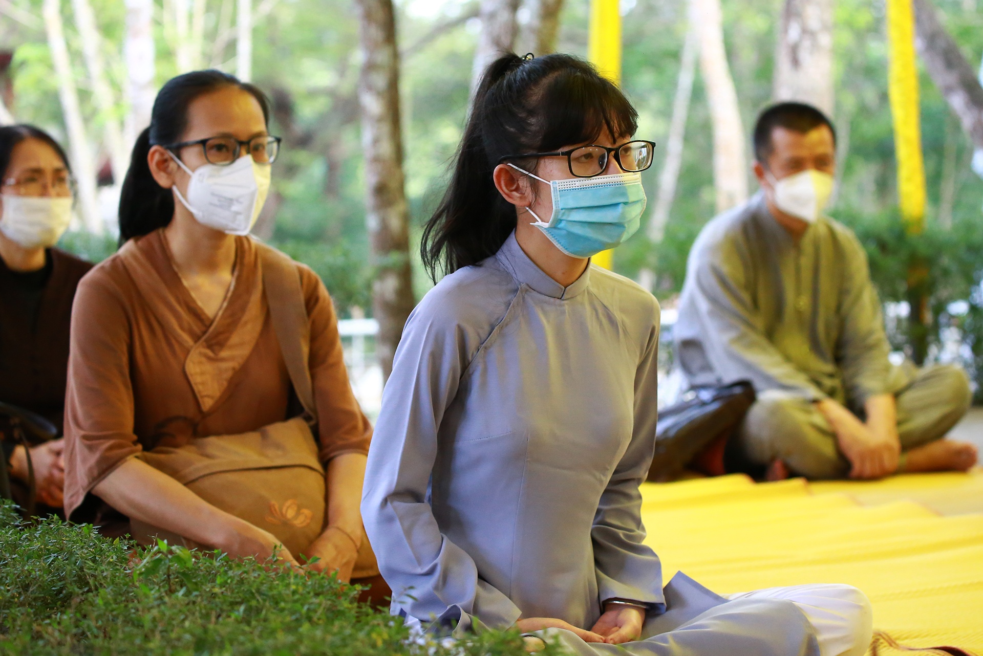 Tang ni, phat tu tham vieng thien su Thich Nhat Hanh hinh anh