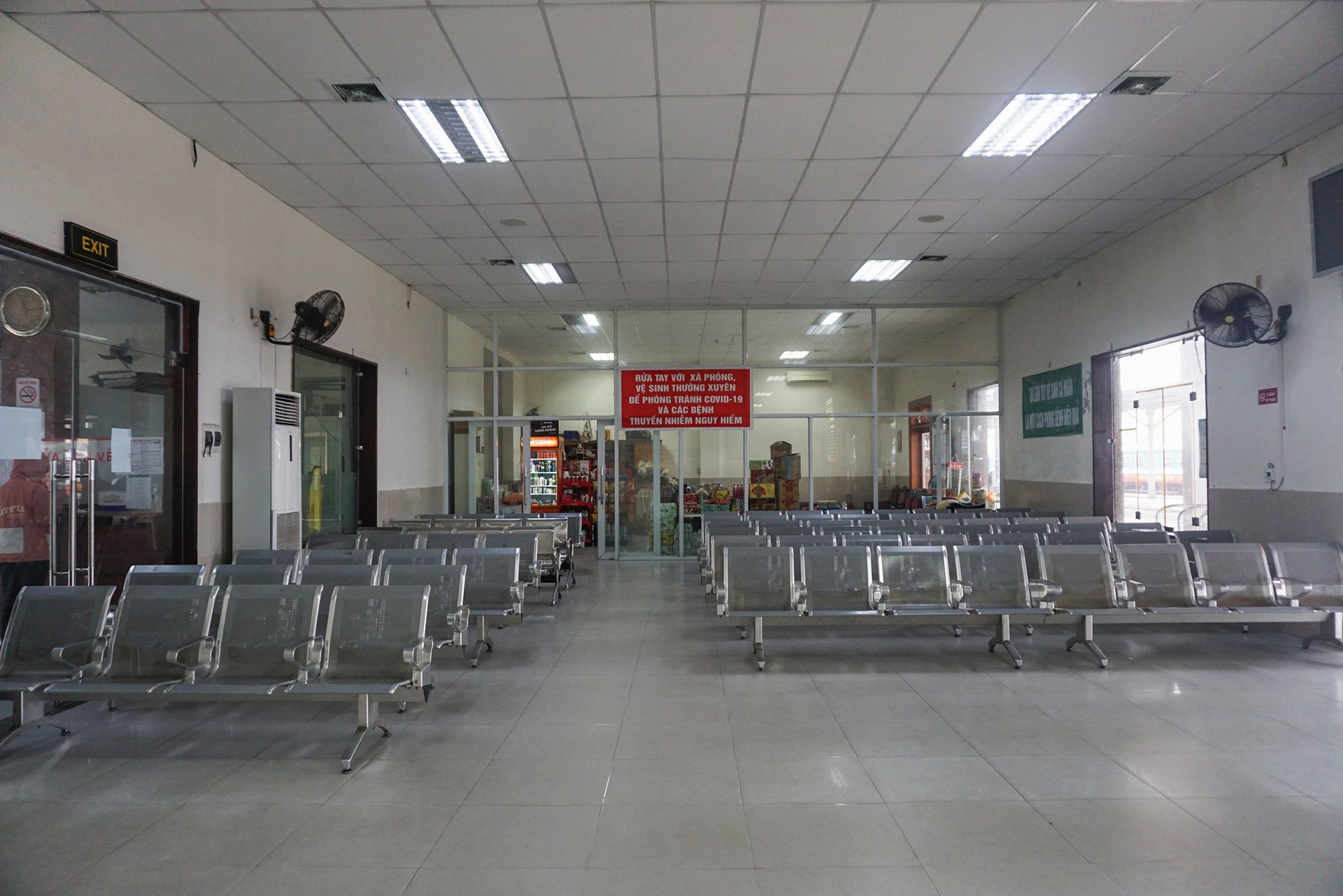 Ben xe,  nha ga o Da Nang e am anh 4