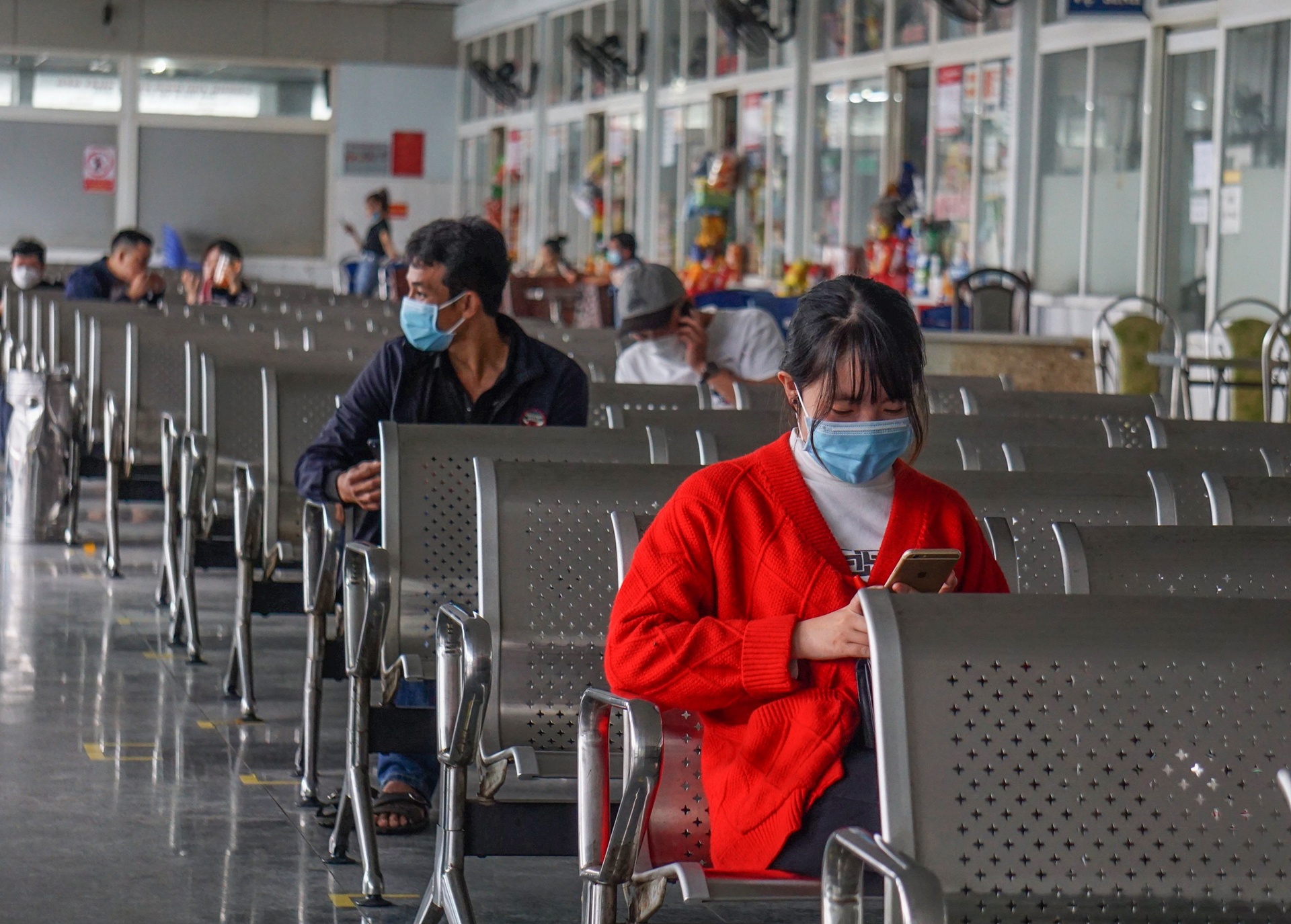 Ben xe,  nha ga o Da Nang e am anh 8