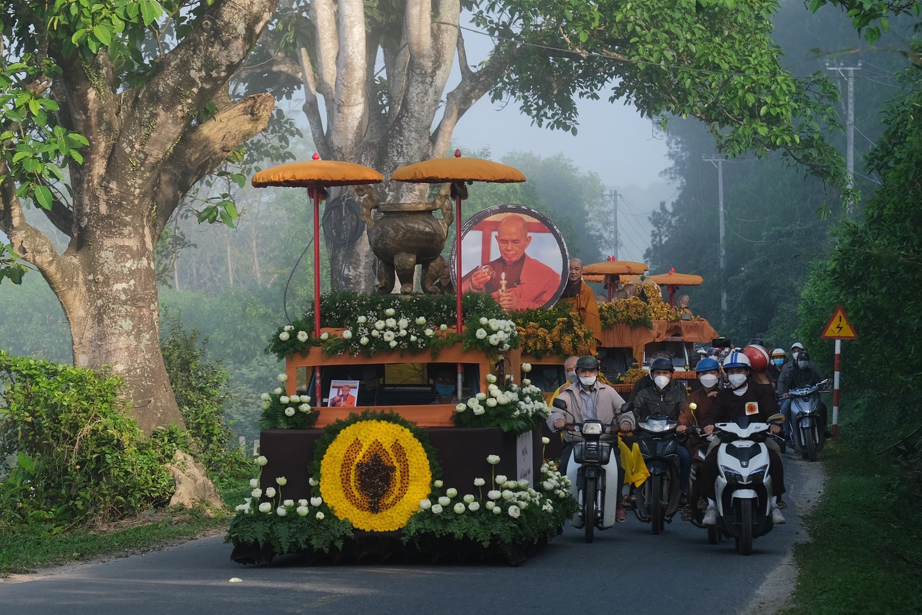 Thien su Thich Nhat Hanh vien tich anh 13