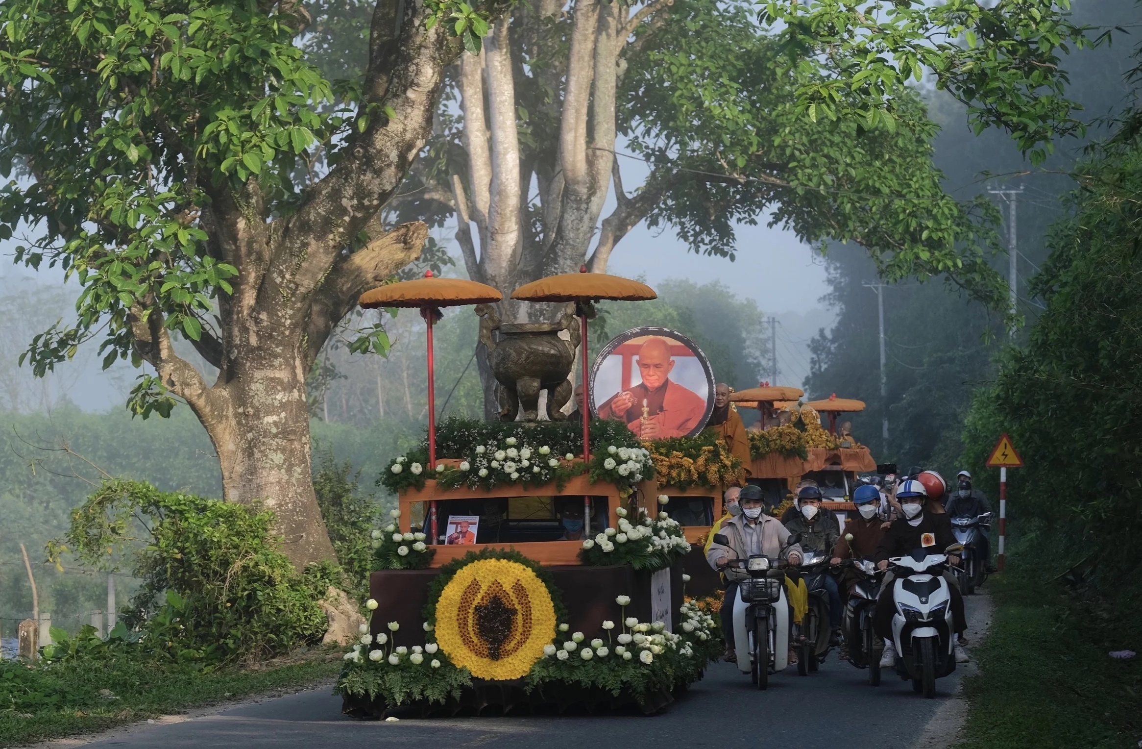 Thien su Thich Nhat Hanh vien tich anh 7