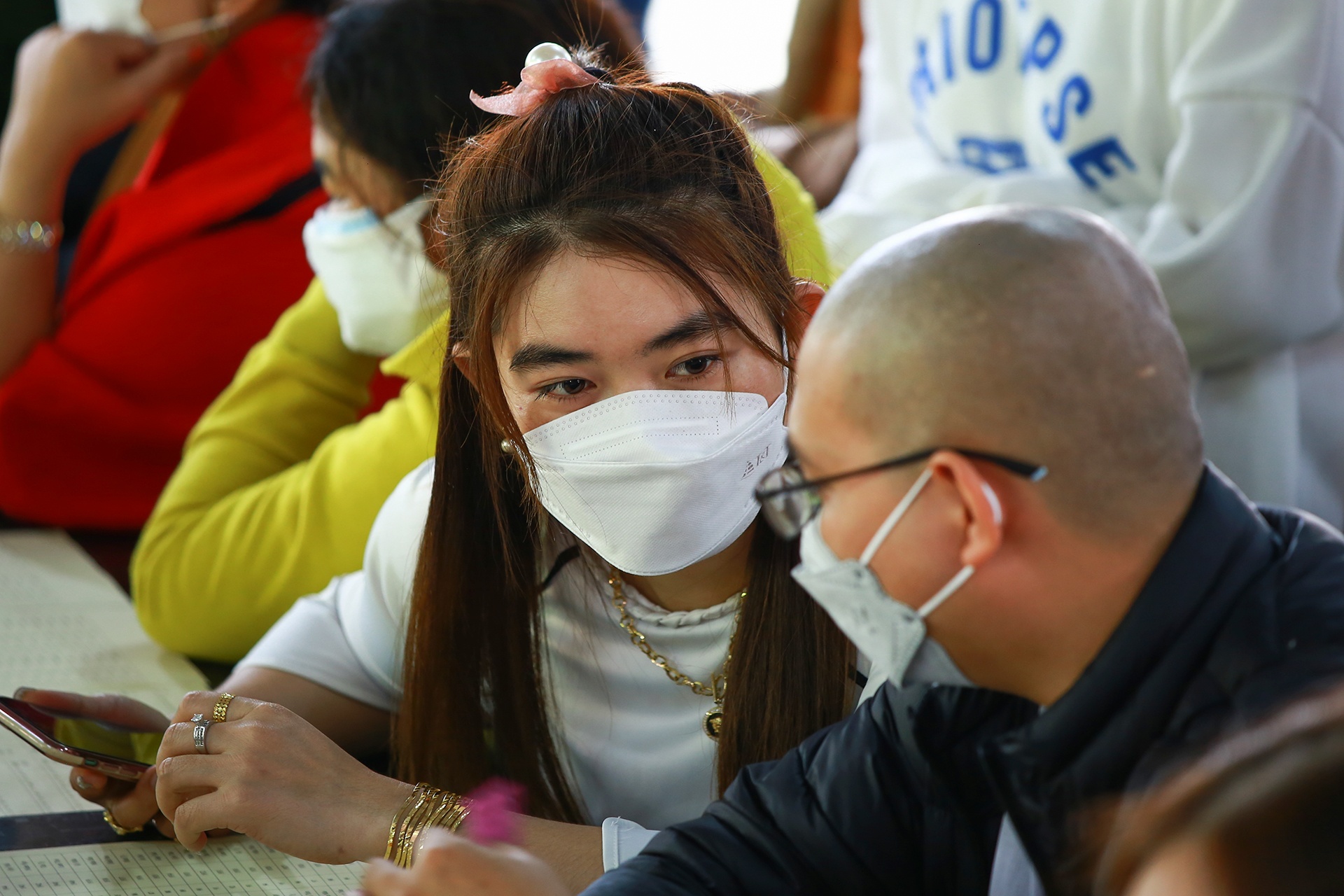 Nguoi Da Nang do xo den chua cau loc ngay mung 1 Tet anh 4