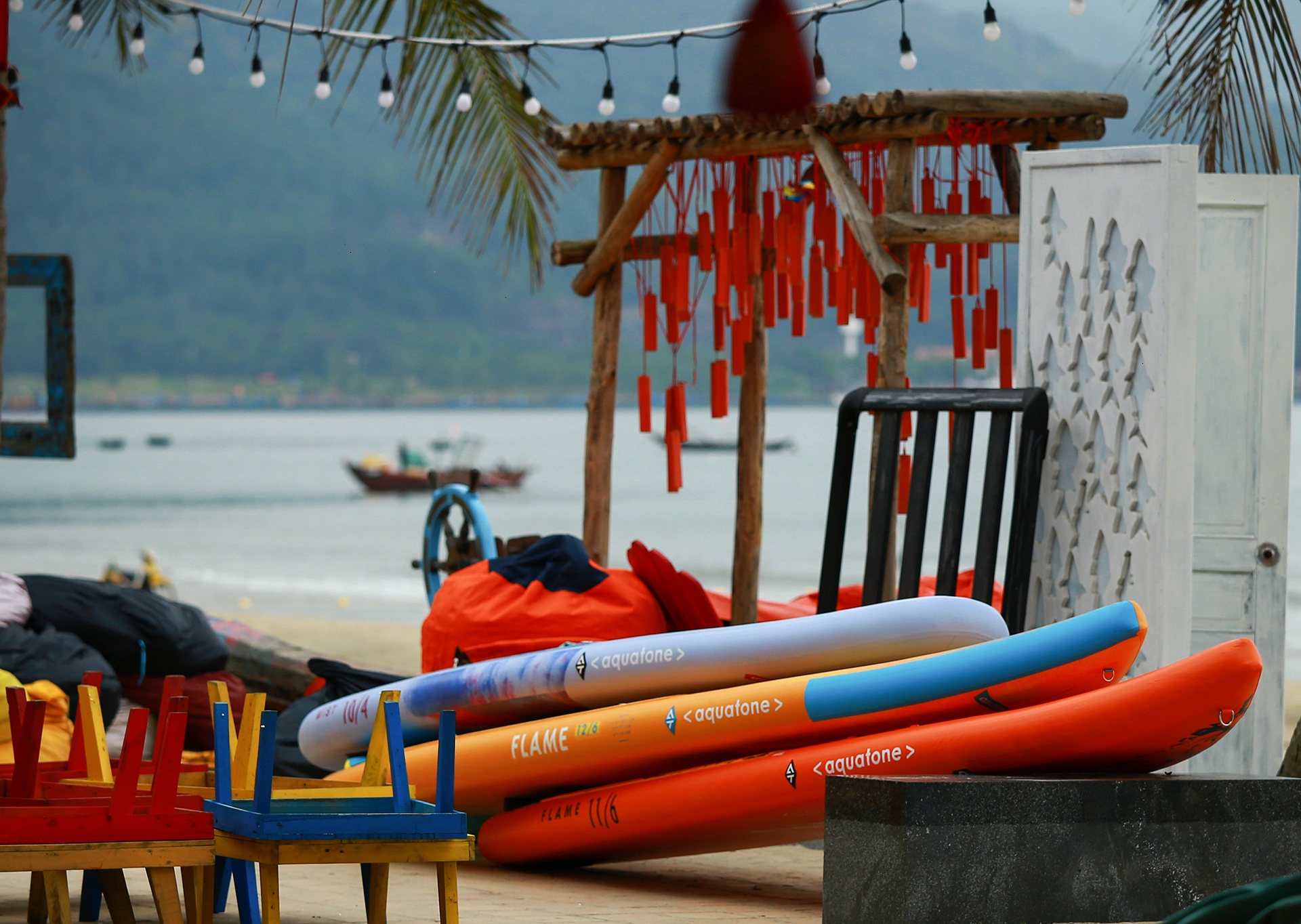 Bien Da Nang duoc trang hoang de don khach du lich anh 9